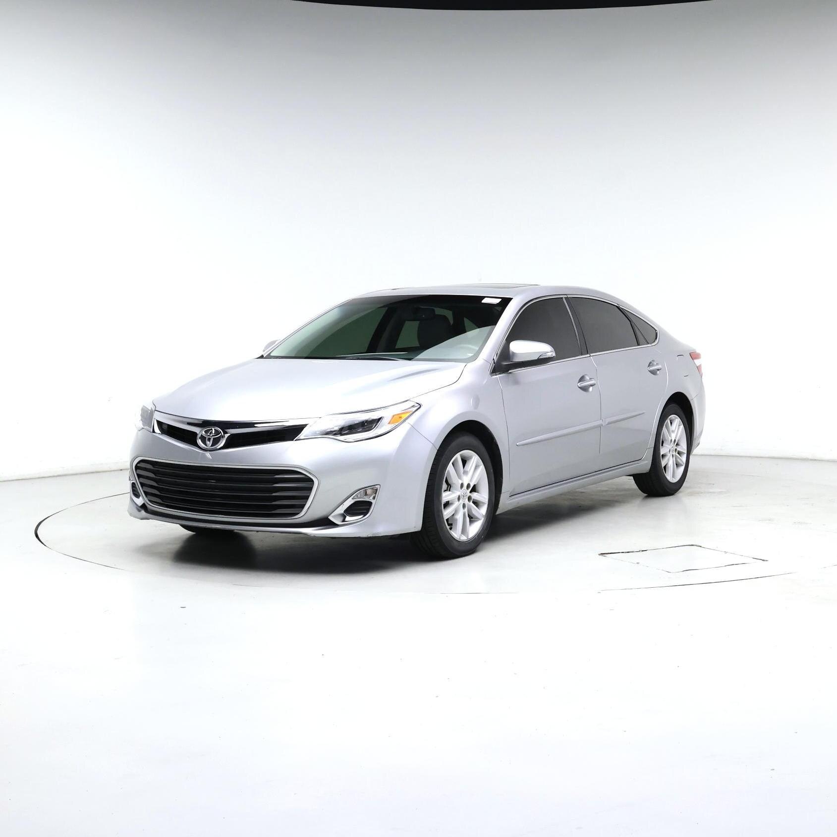 Thumbnail: 2015 Toyota Avalon - 4