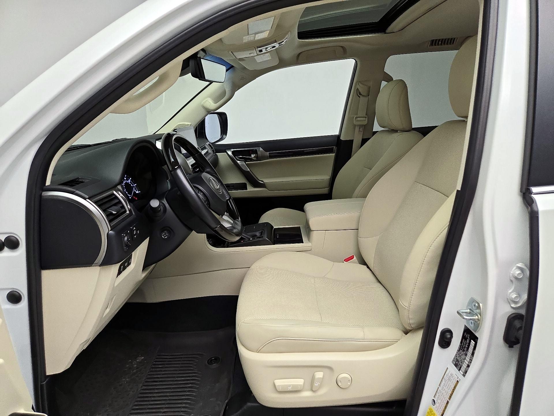 Thumbnail: 2022 Lexus GX - 11