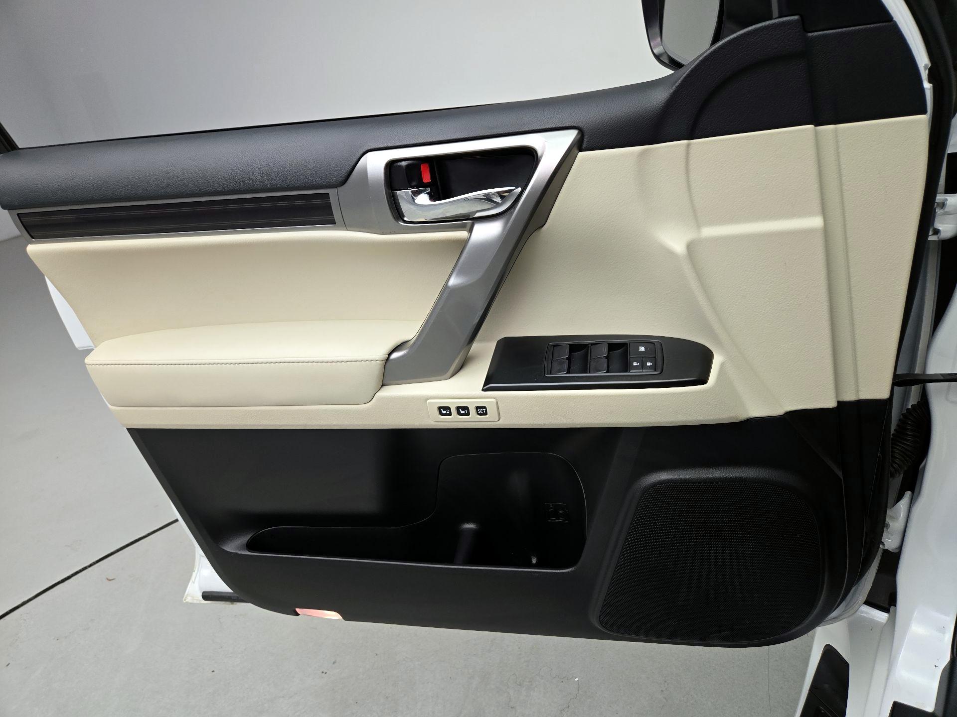 Thumbnail: 2022 Lexus GX - 12
