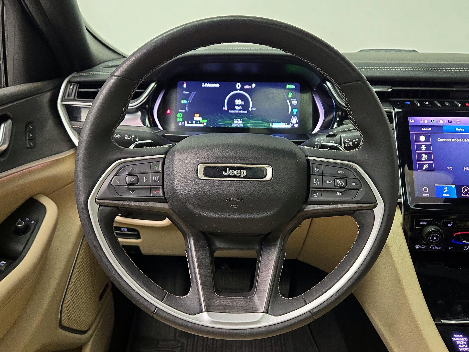 Thumbnail: 2022 Jeep Grand Cherokee - 10