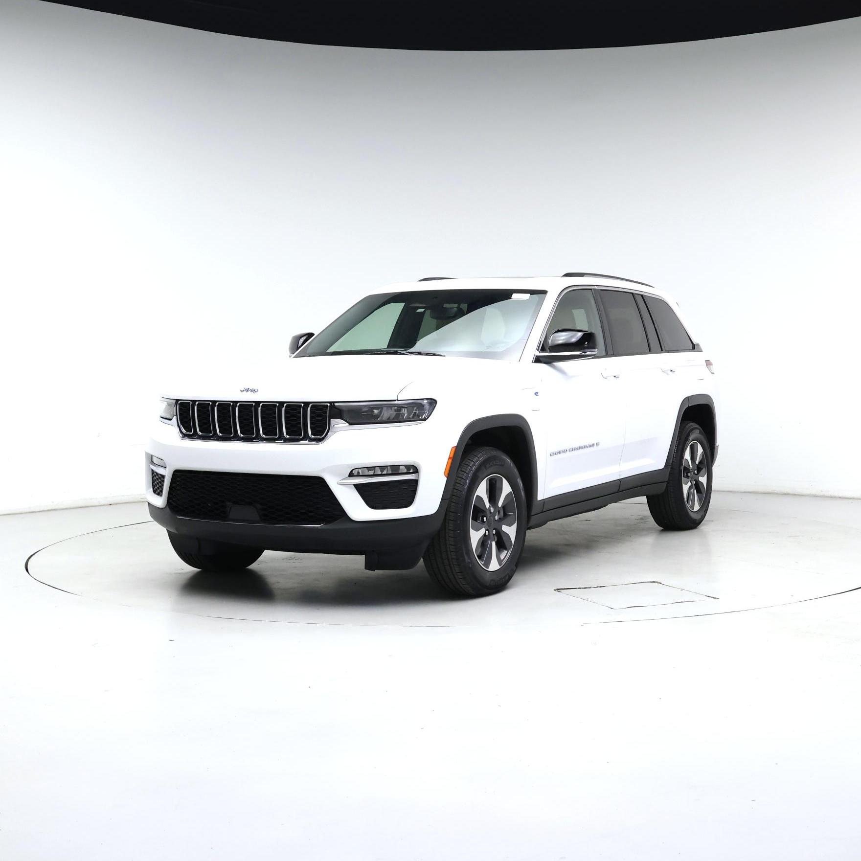Thumbnail: 2022 Jeep Grand Cherokee - 4