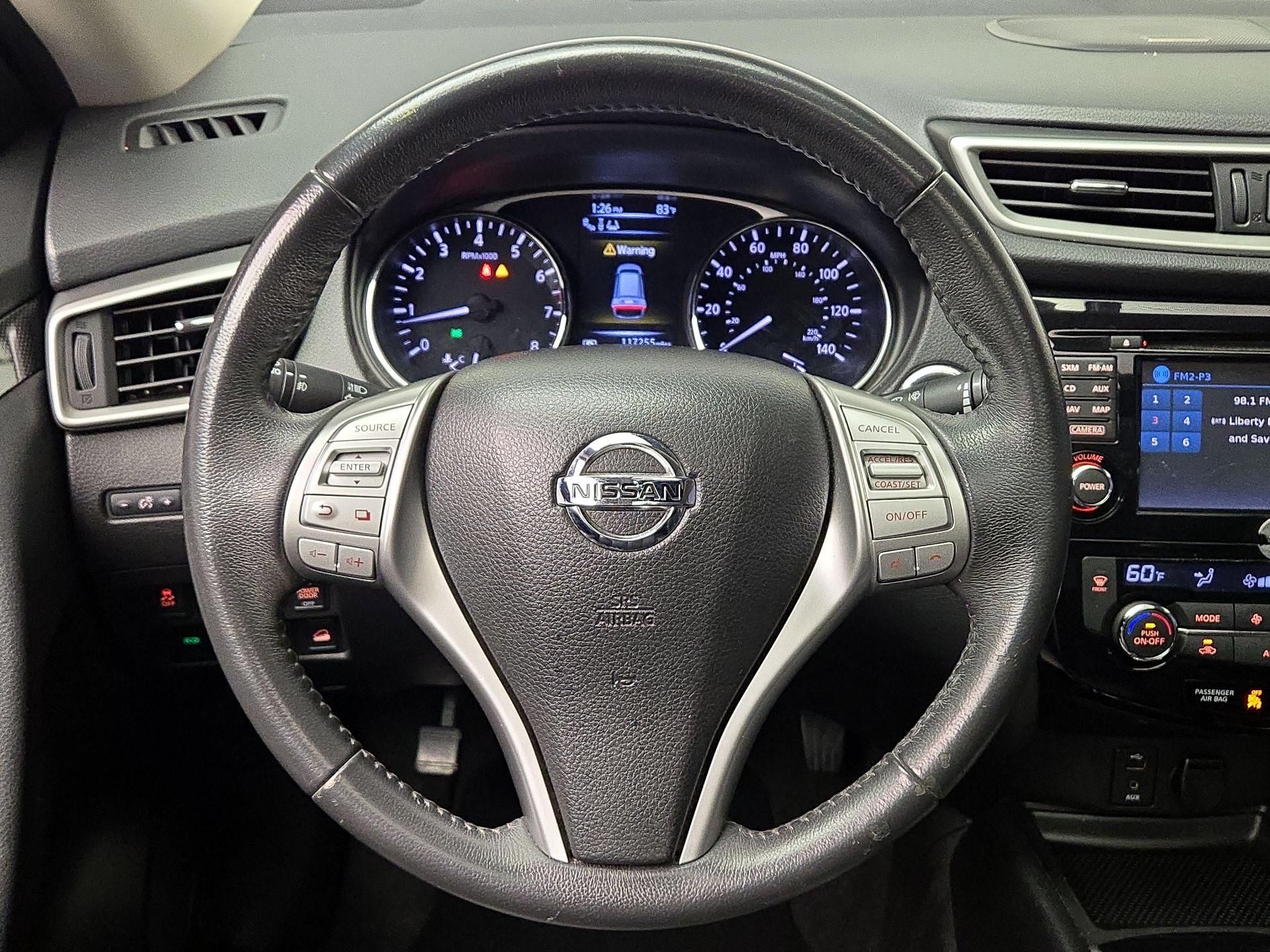 Thumbnail: 2015 Nissan Rogue - 10