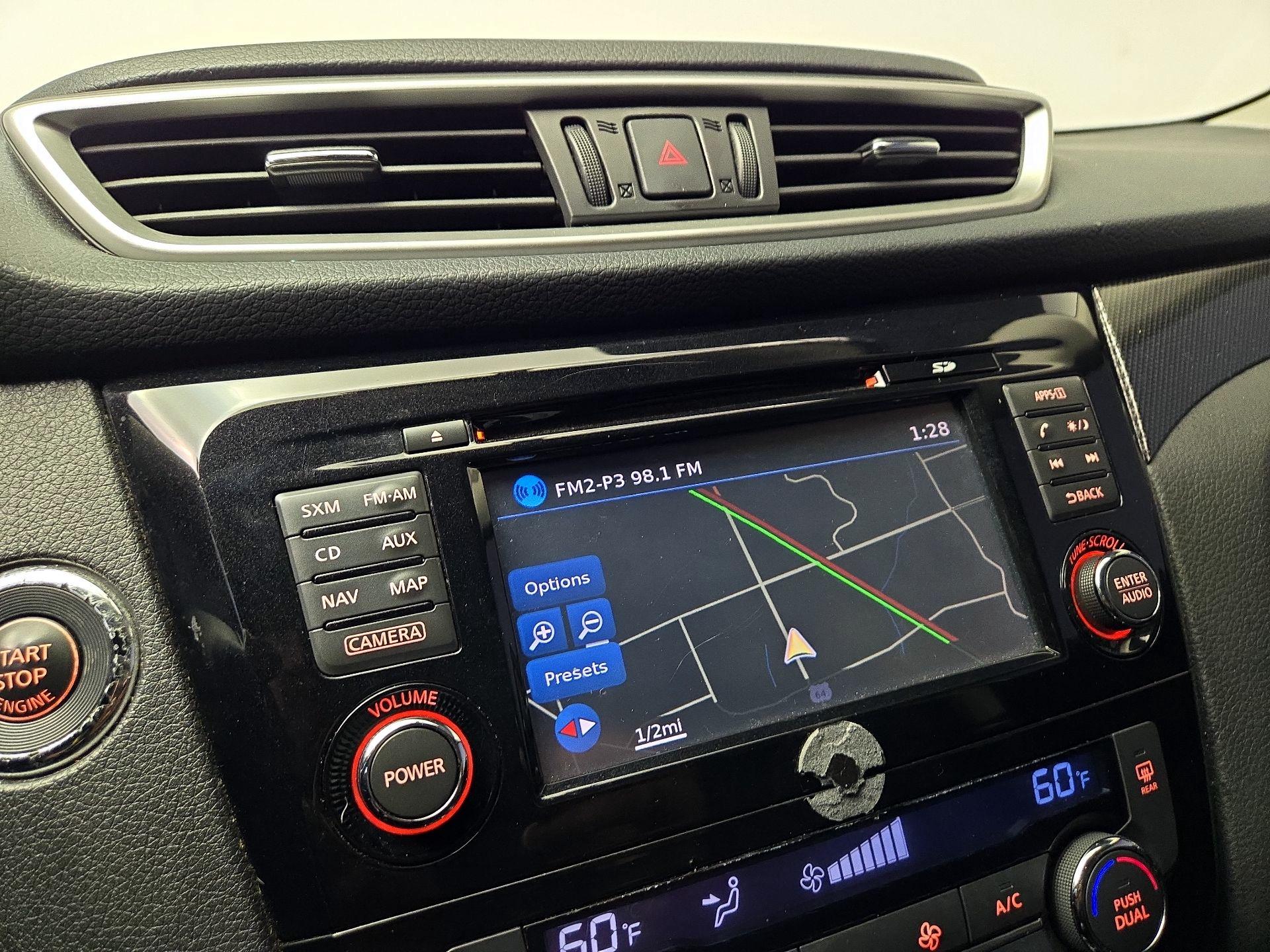 Thumbnail: 2015 Nissan Rogue - 14