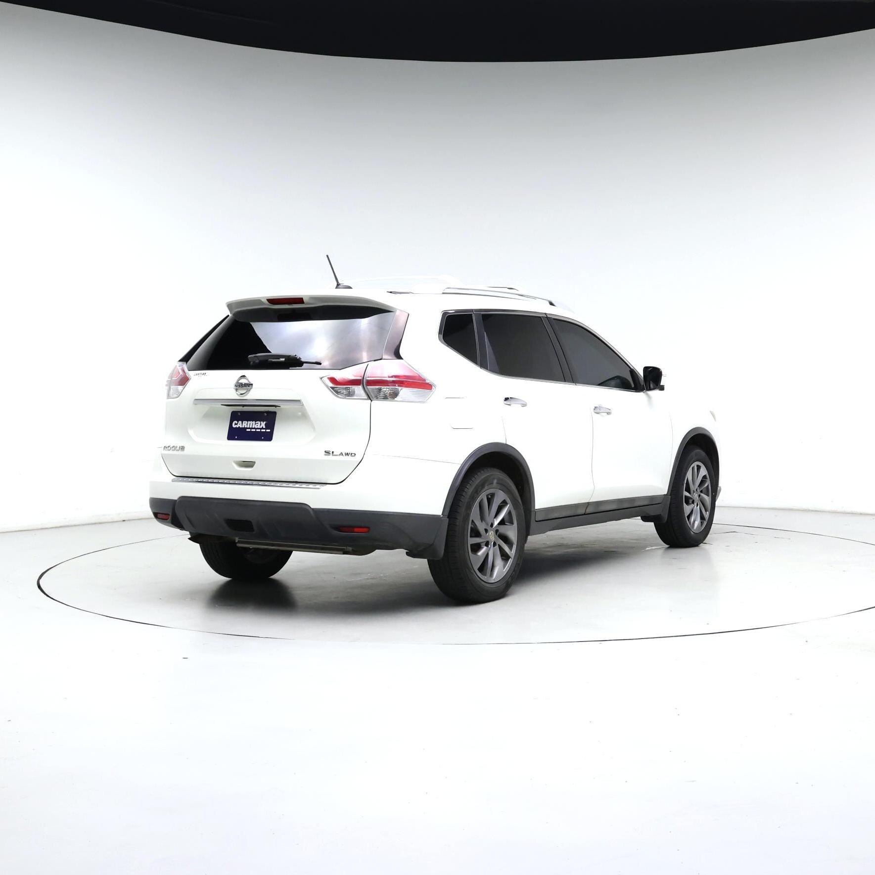 Thumbnail: 2015 Nissan Rogue - 8