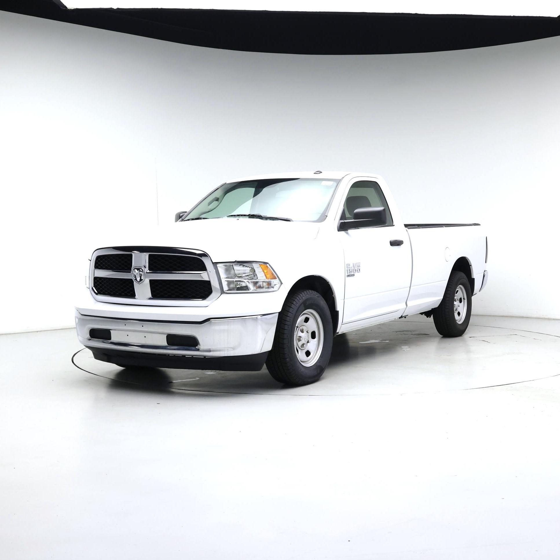 Thumbnail: 2023 RAM 1500 Classic - 4