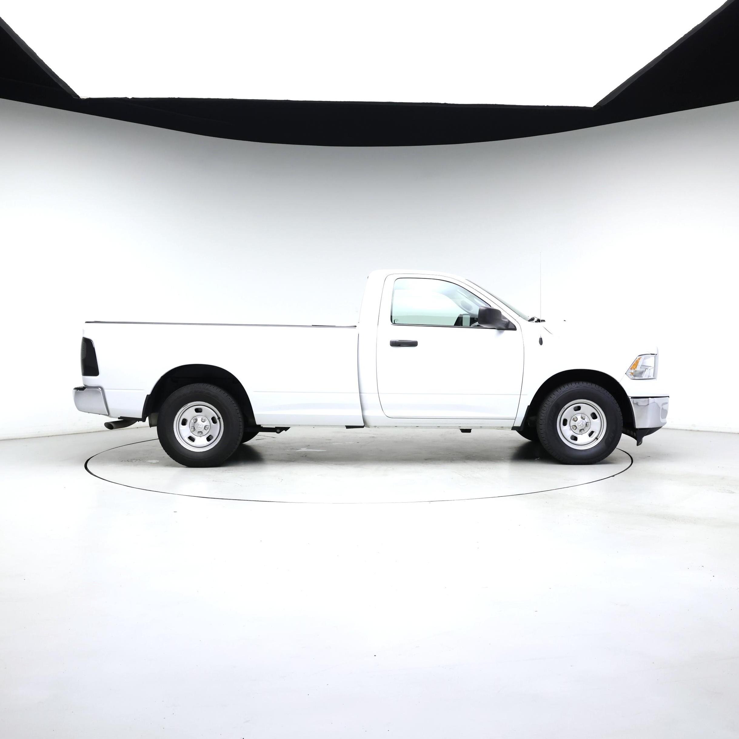 Thumbnail: 2023 RAM 1500 Classic - 7