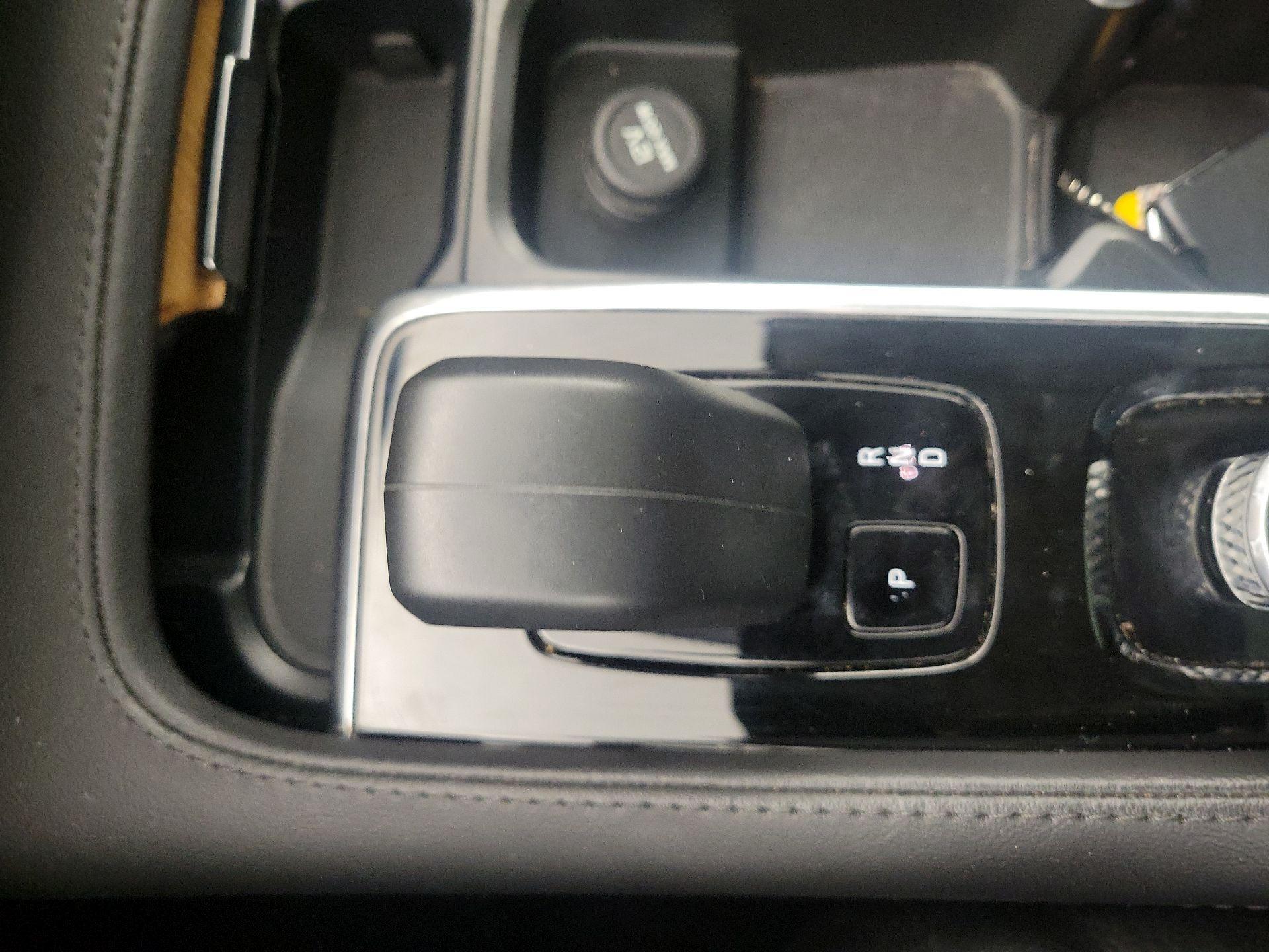 Thumbnail: 2023 Volvo XC90 - 18