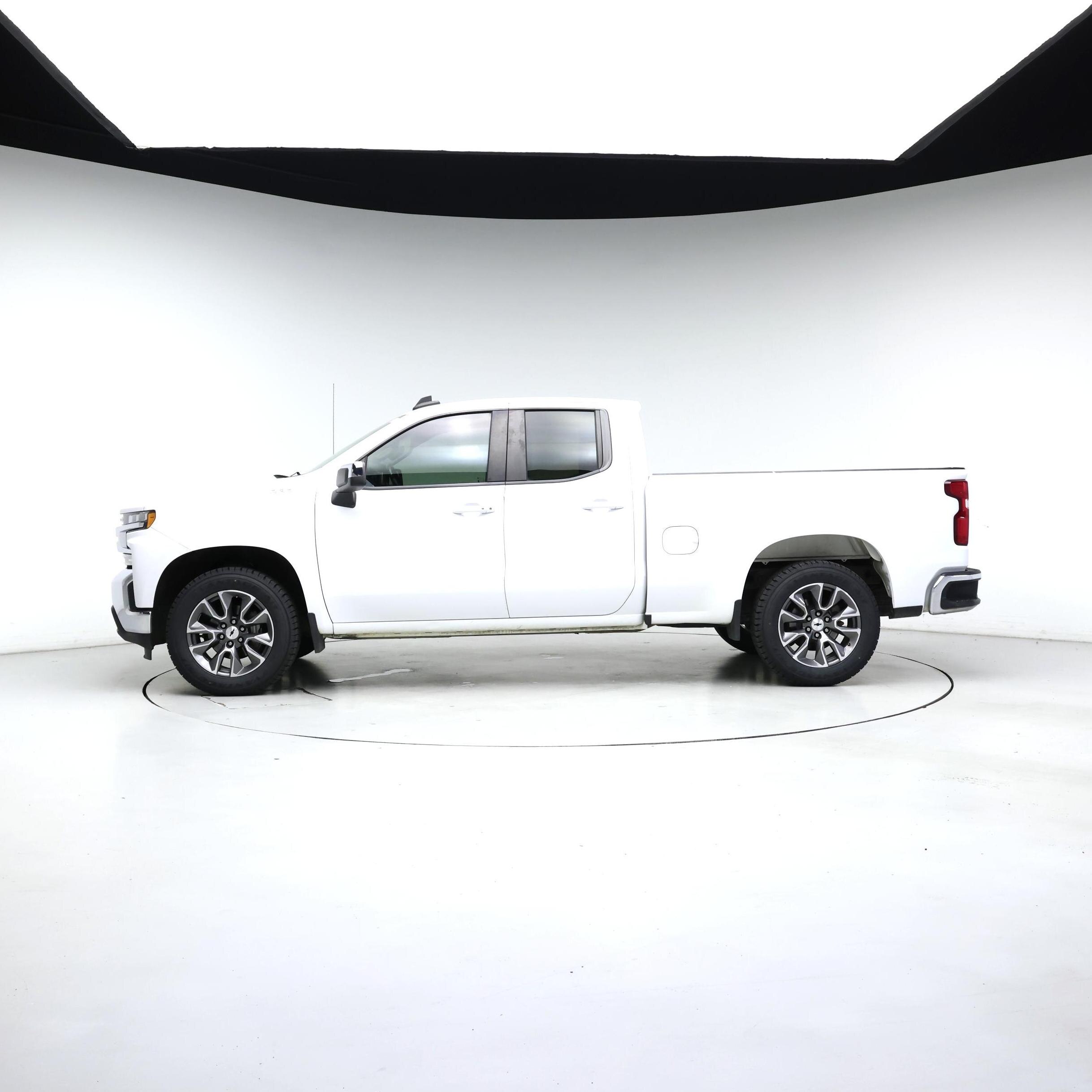 Thumbnail: 2020 Chevrolet Silverado 1500 - 3