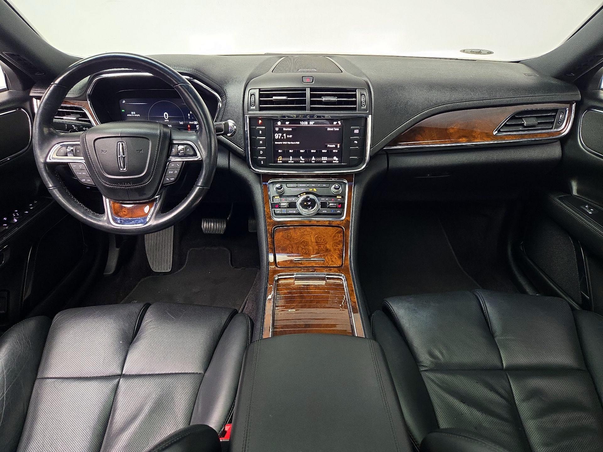 Thumbnail: 2018 Lincoln Continental - 9