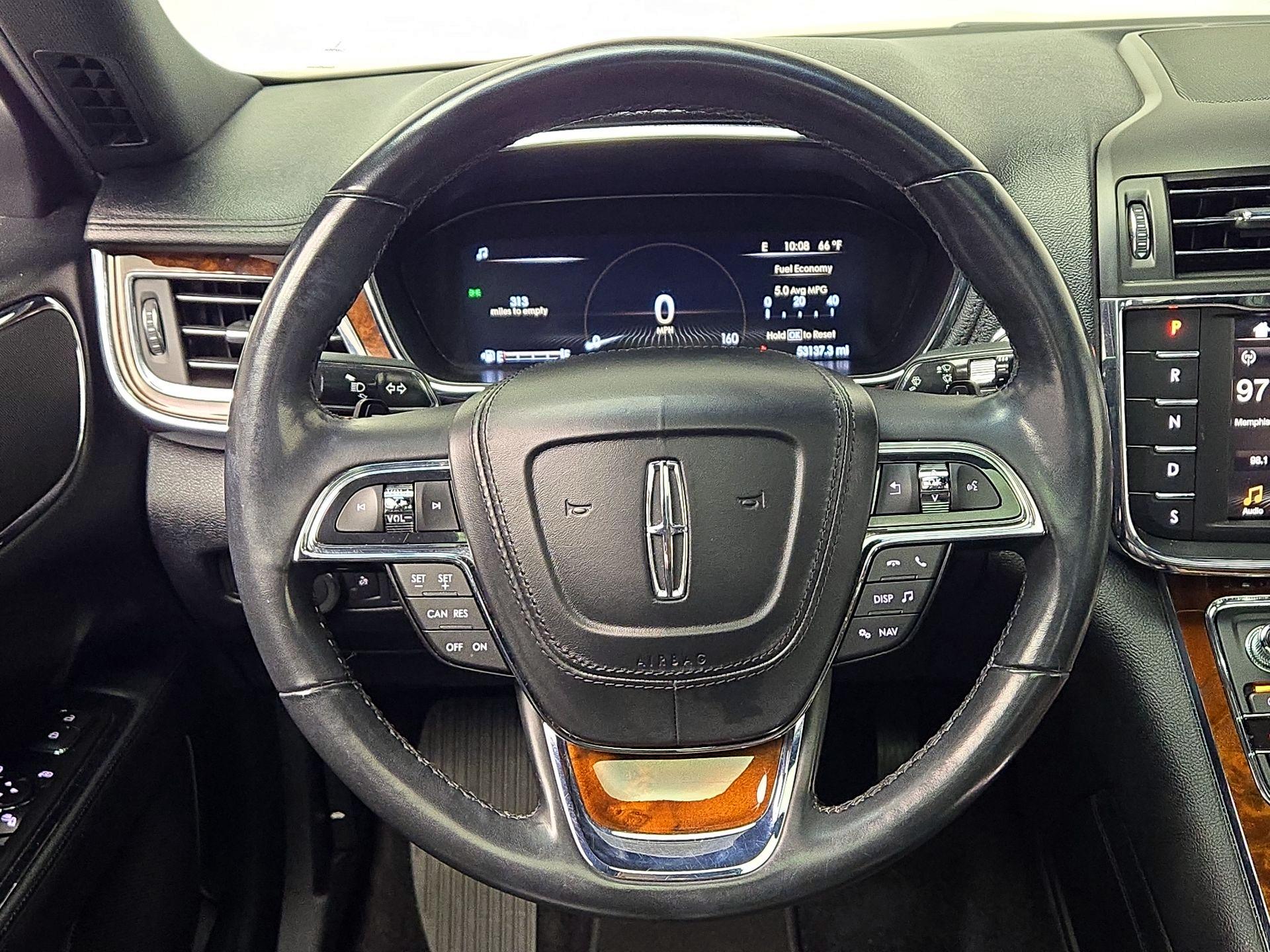 Thumbnail: 2018 Lincoln Continental - 10