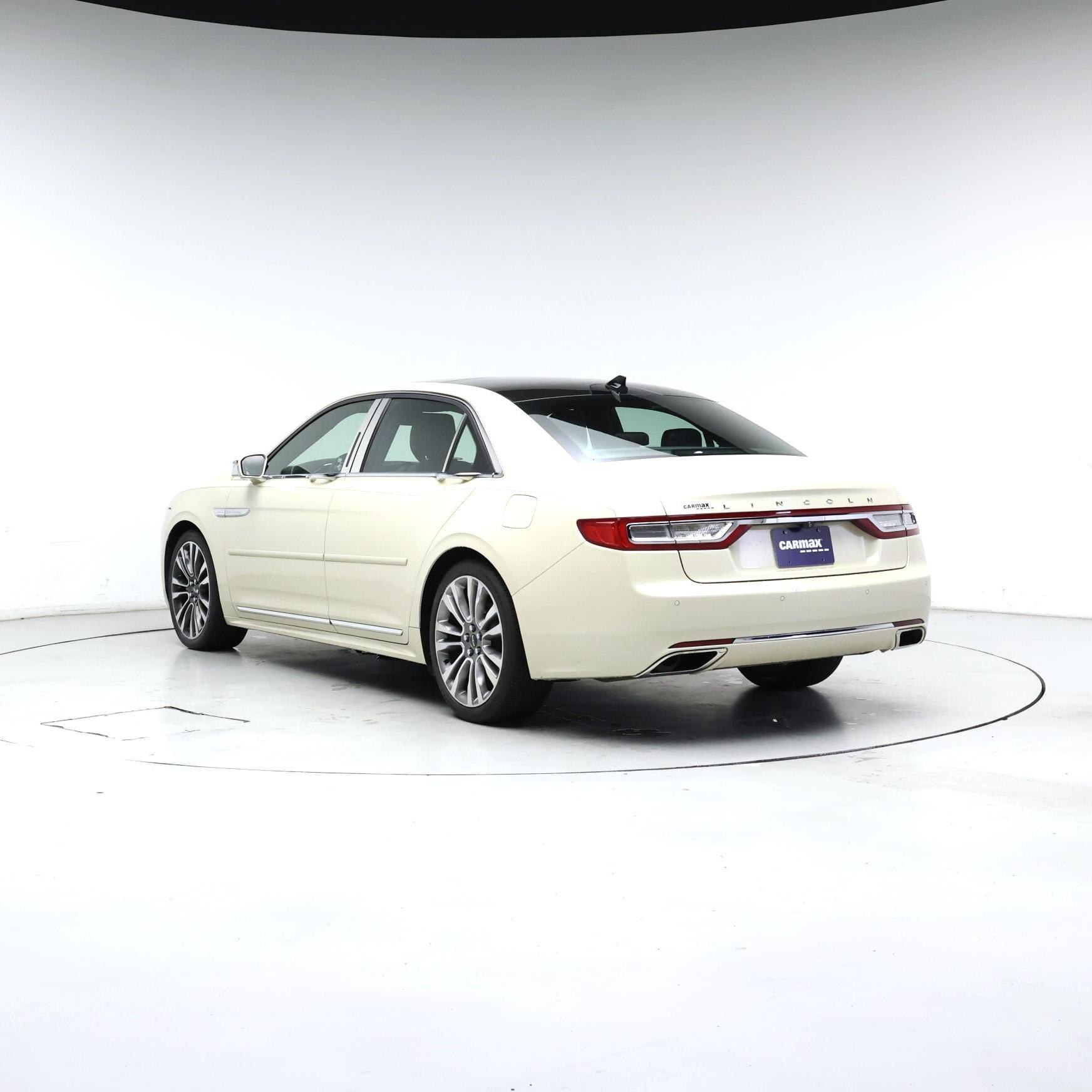 Thumbnail: 2018 Lincoln Continental - 2