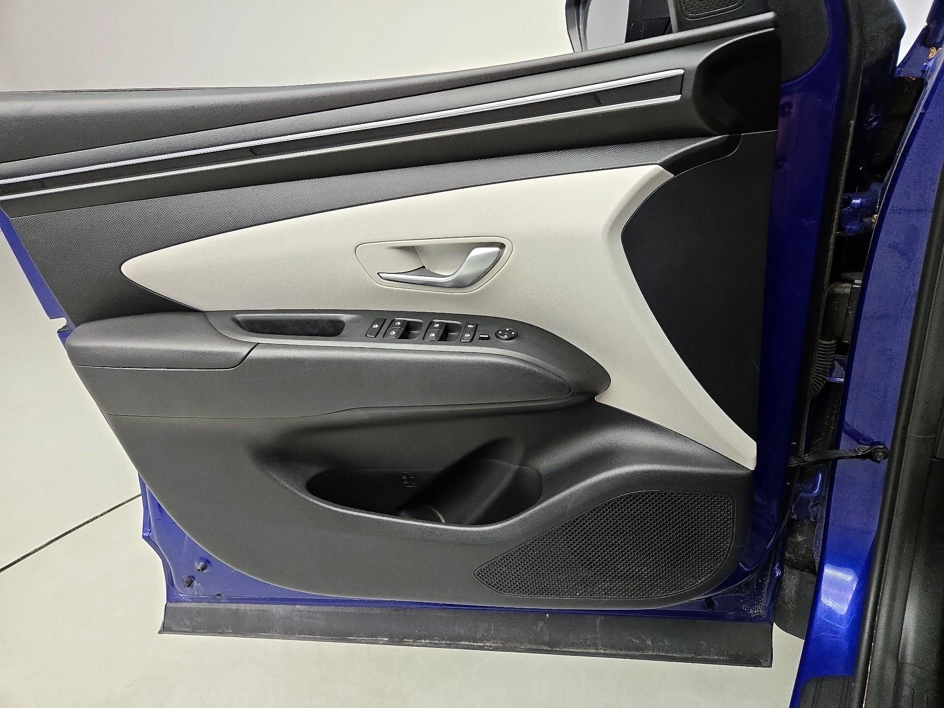 Thumbnail: 2022 Hyundai Tucson - 12