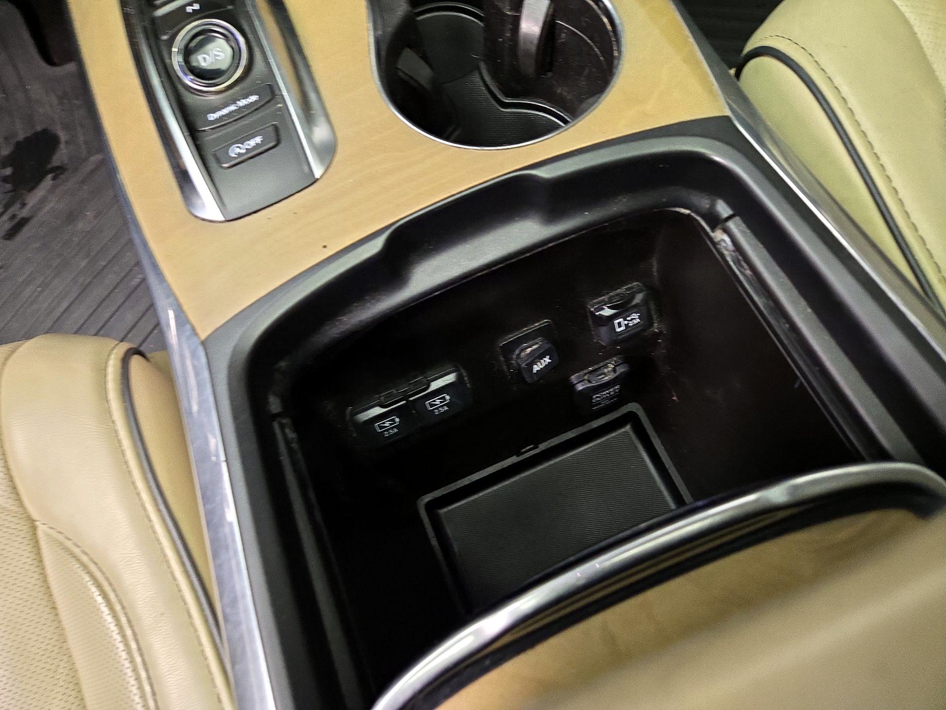 Thumbnail: 2020 Acura MDX - 19