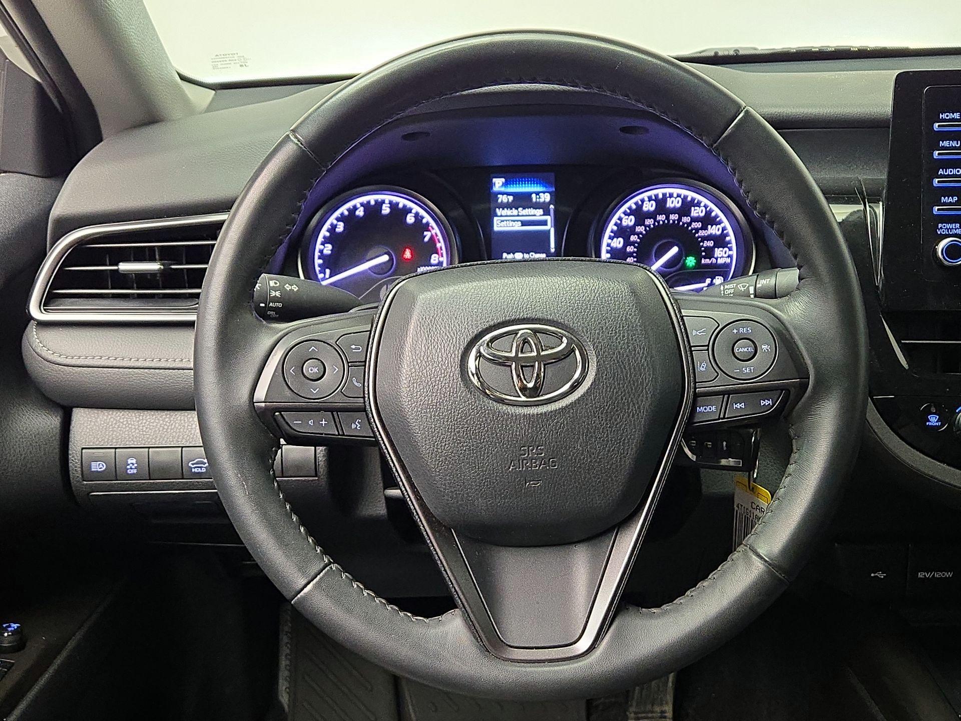 Thumbnail: 2023 Toyota Camry - 10