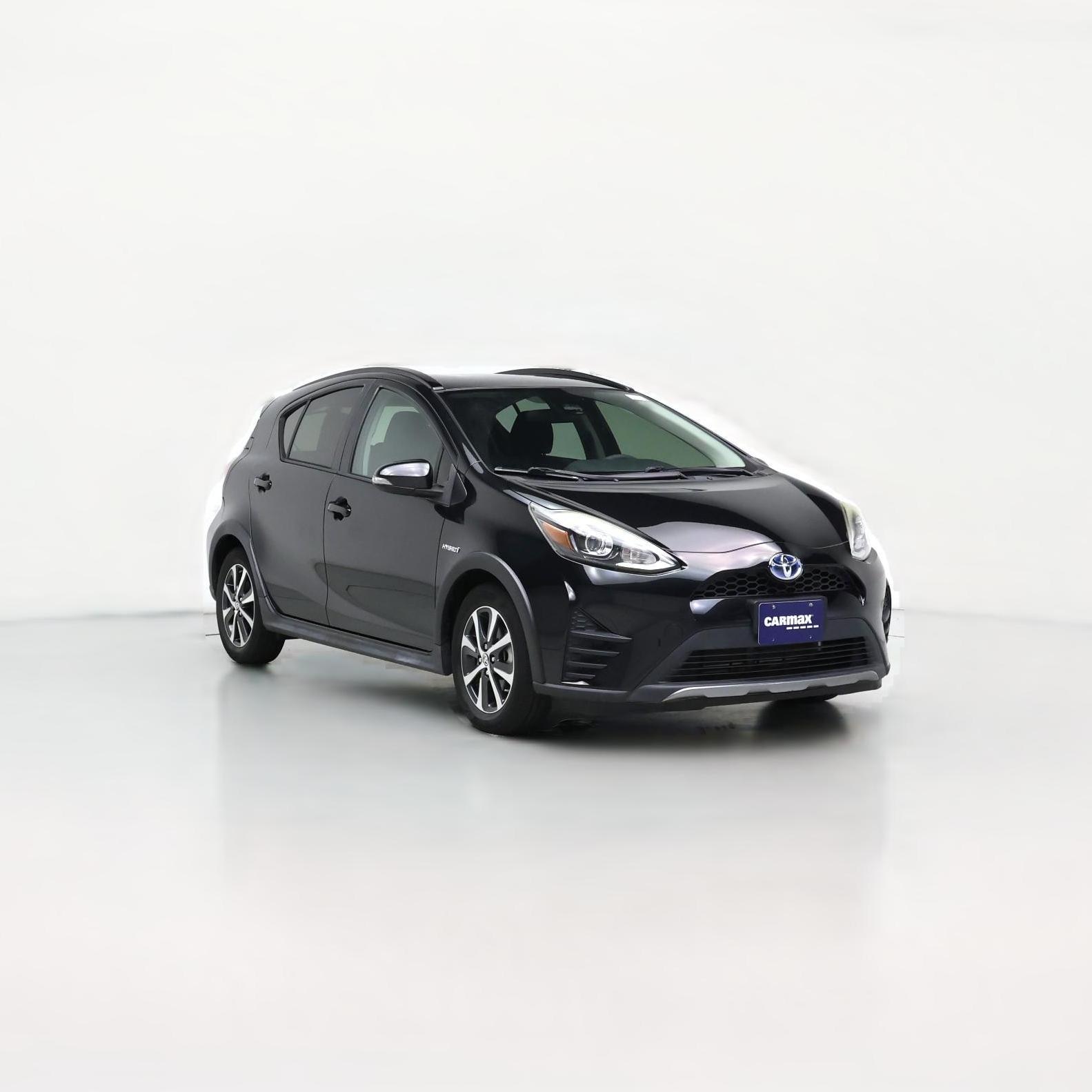 Thumbnail: 2018 Toyota Prius c - 1