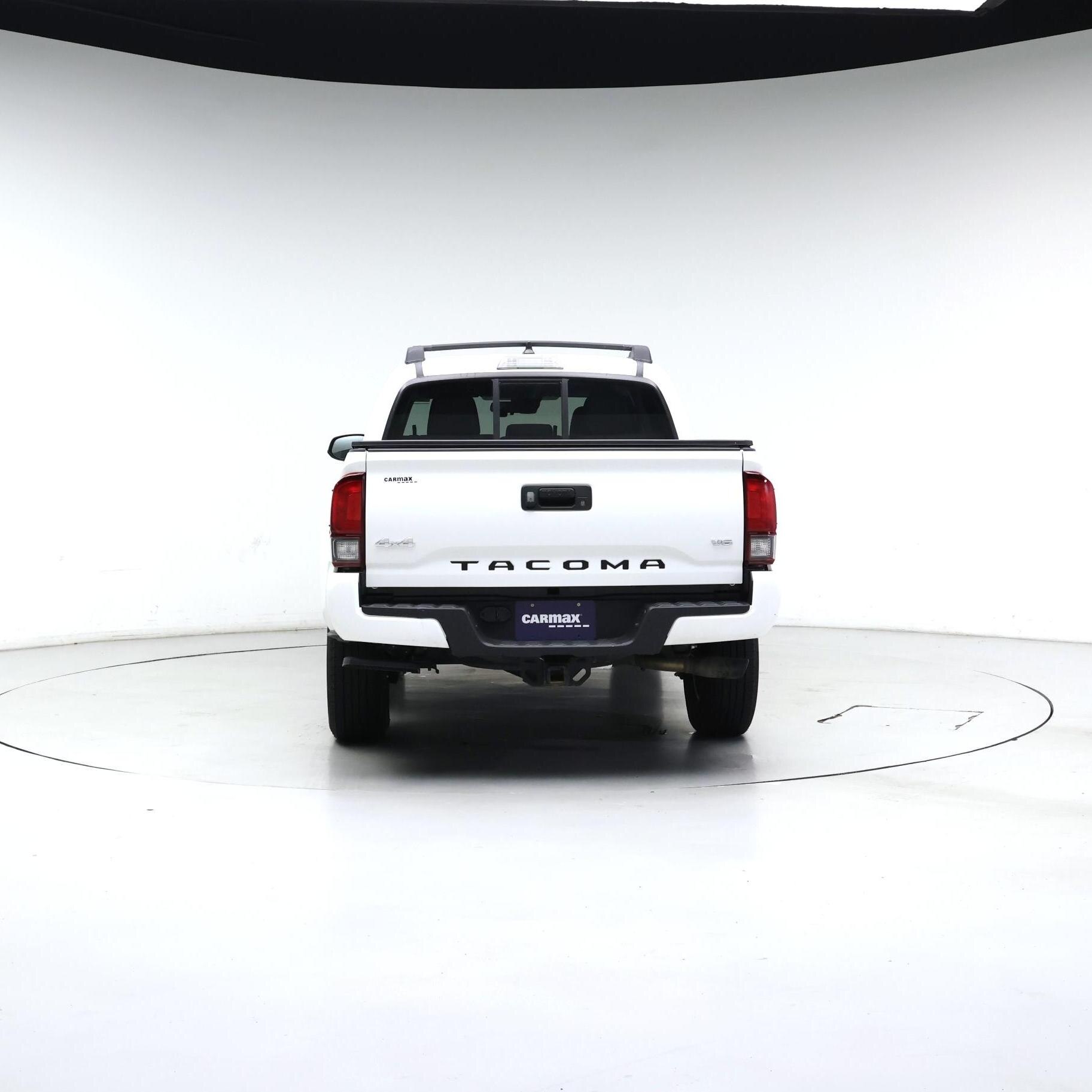 Thumbnail: 2022 Toyota Tacoma - 6