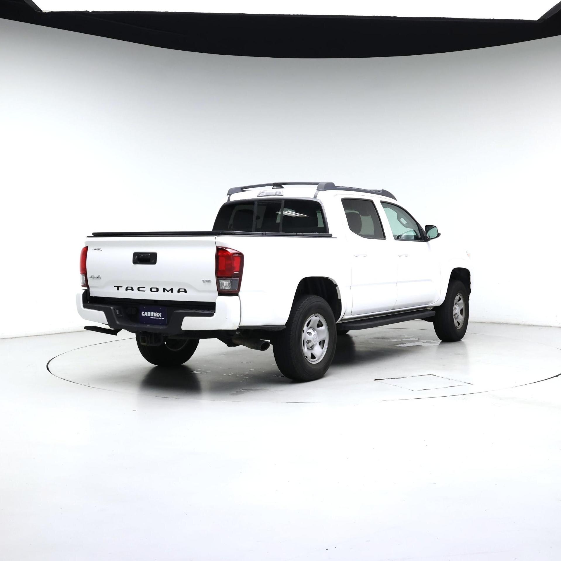 Thumbnail: 2022 Toyota Tacoma - 8