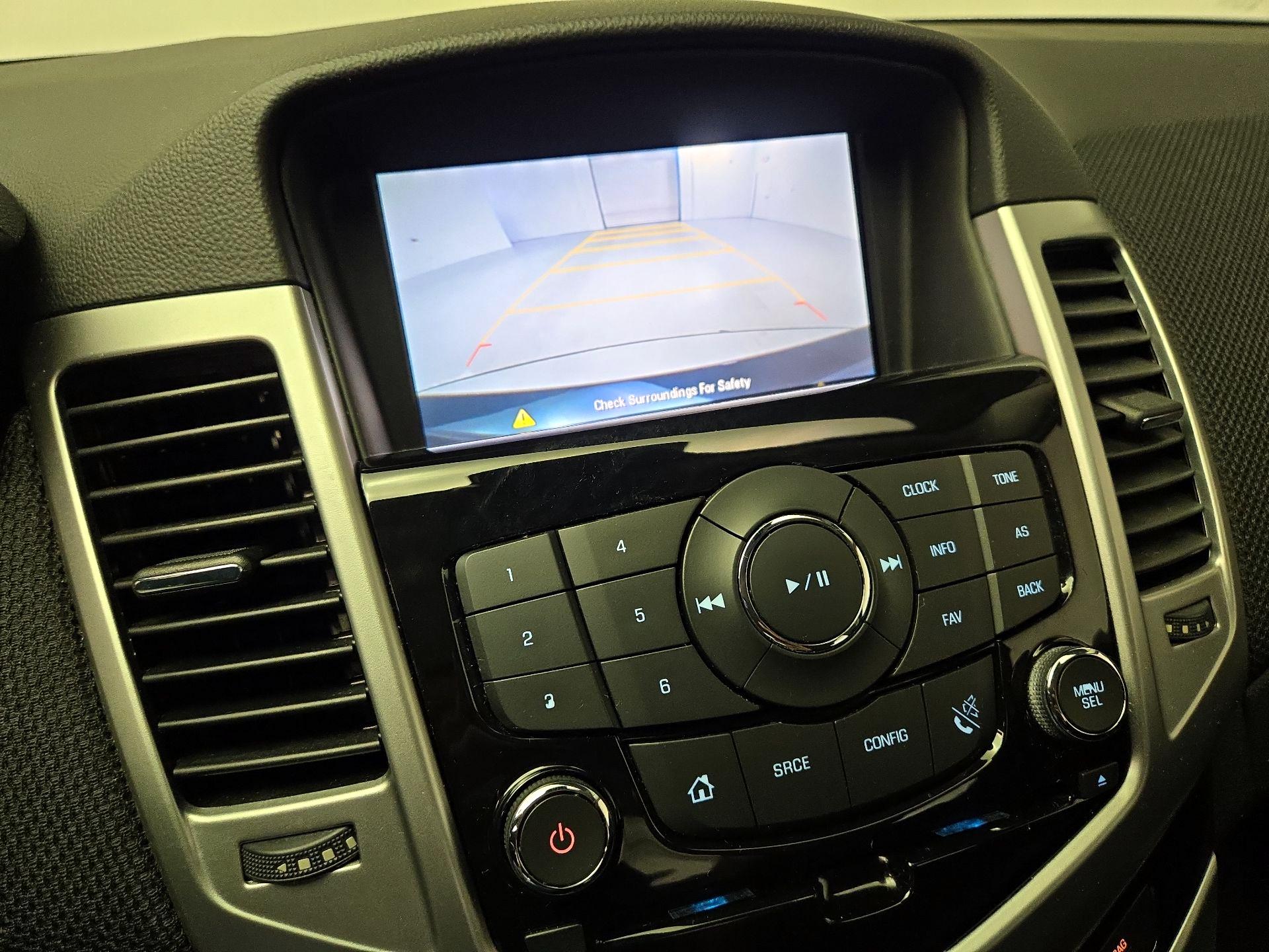 Thumbnail: 2016 Chevrolet Cruze - 14