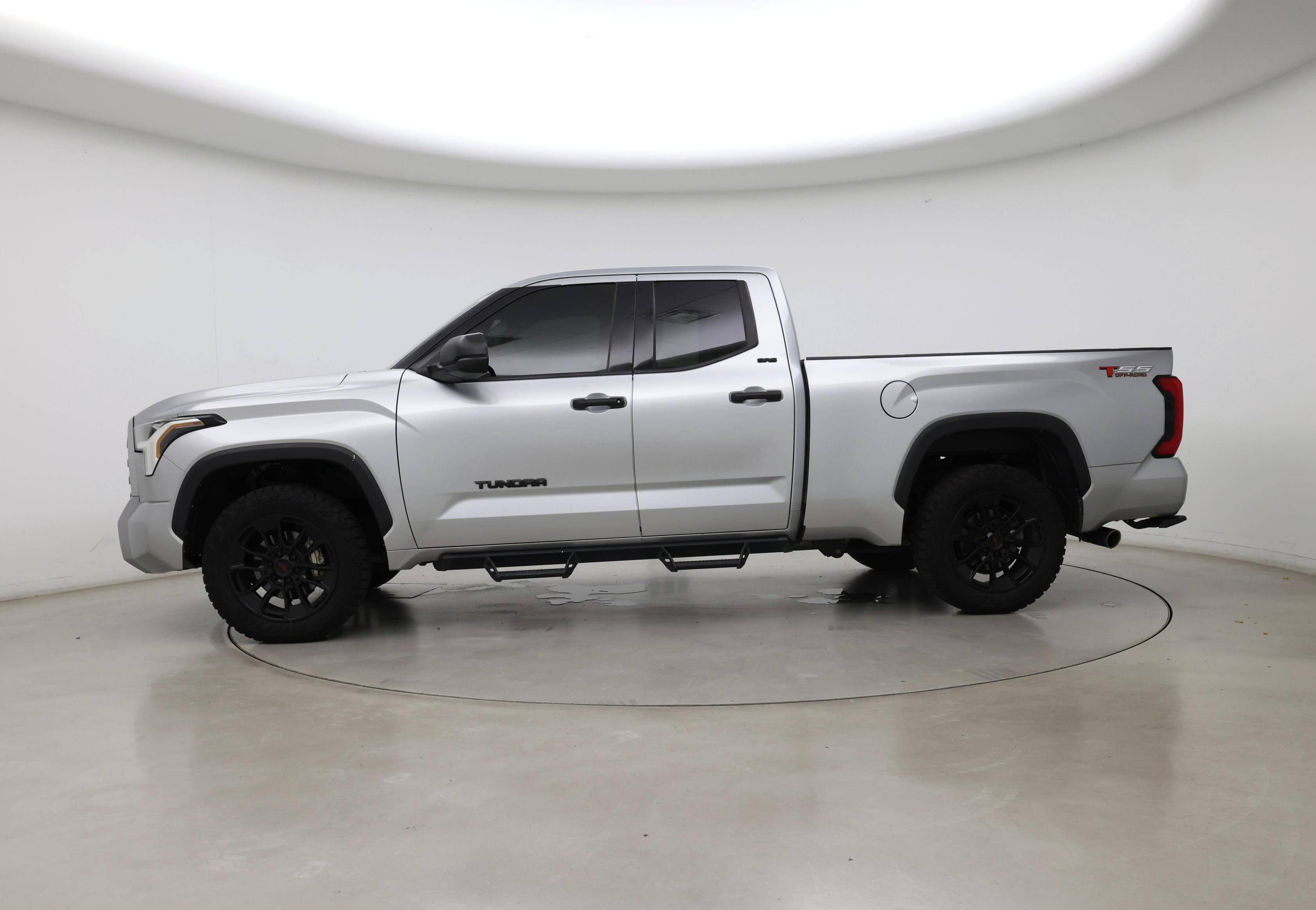 Thumbnail: 2023 Toyota Tundra - 3