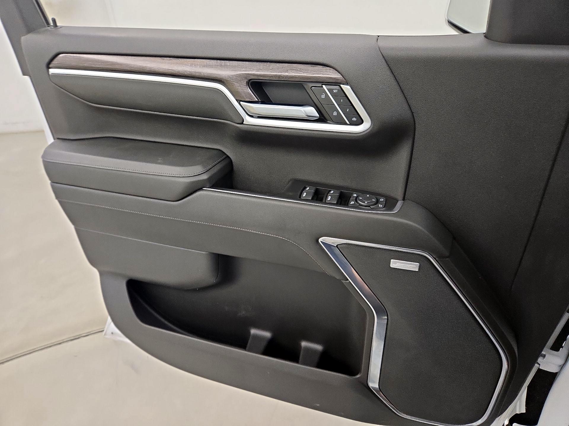 Thumbnail: 2023 Chevrolet Silverado 1500 - 12