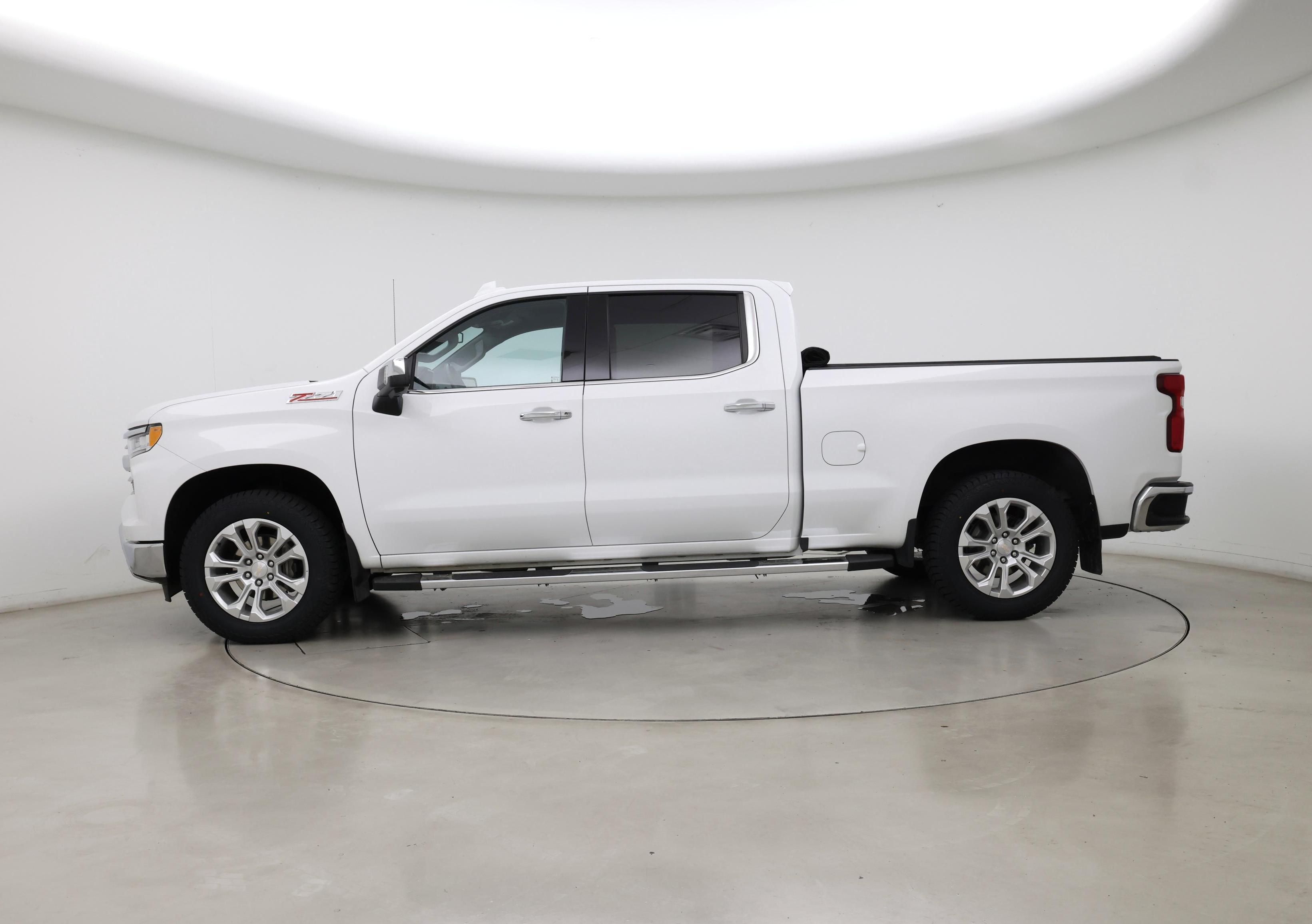 Thumbnail: 2023 Chevrolet Silverado 1500 - 3