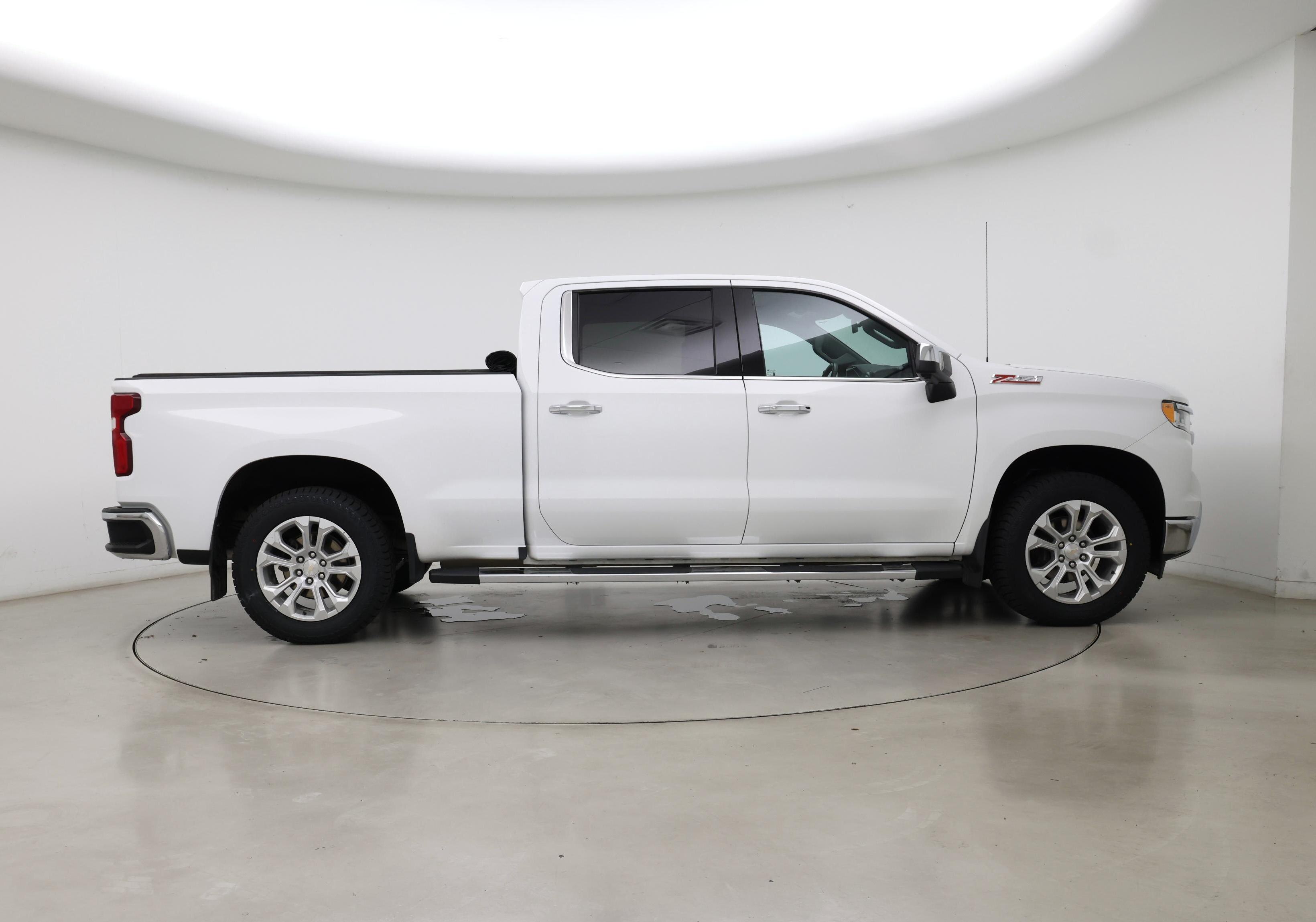 Thumbnail: 2023 Chevrolet Silverado 1500 - 7