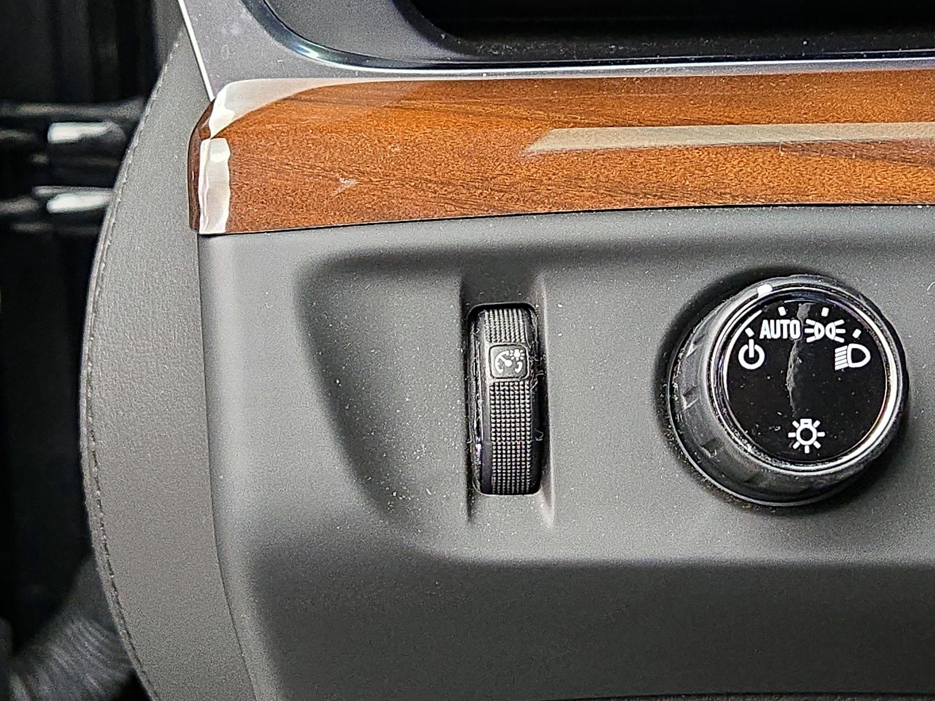 Thumbnail: 2019 Cadillac Escalade - 13