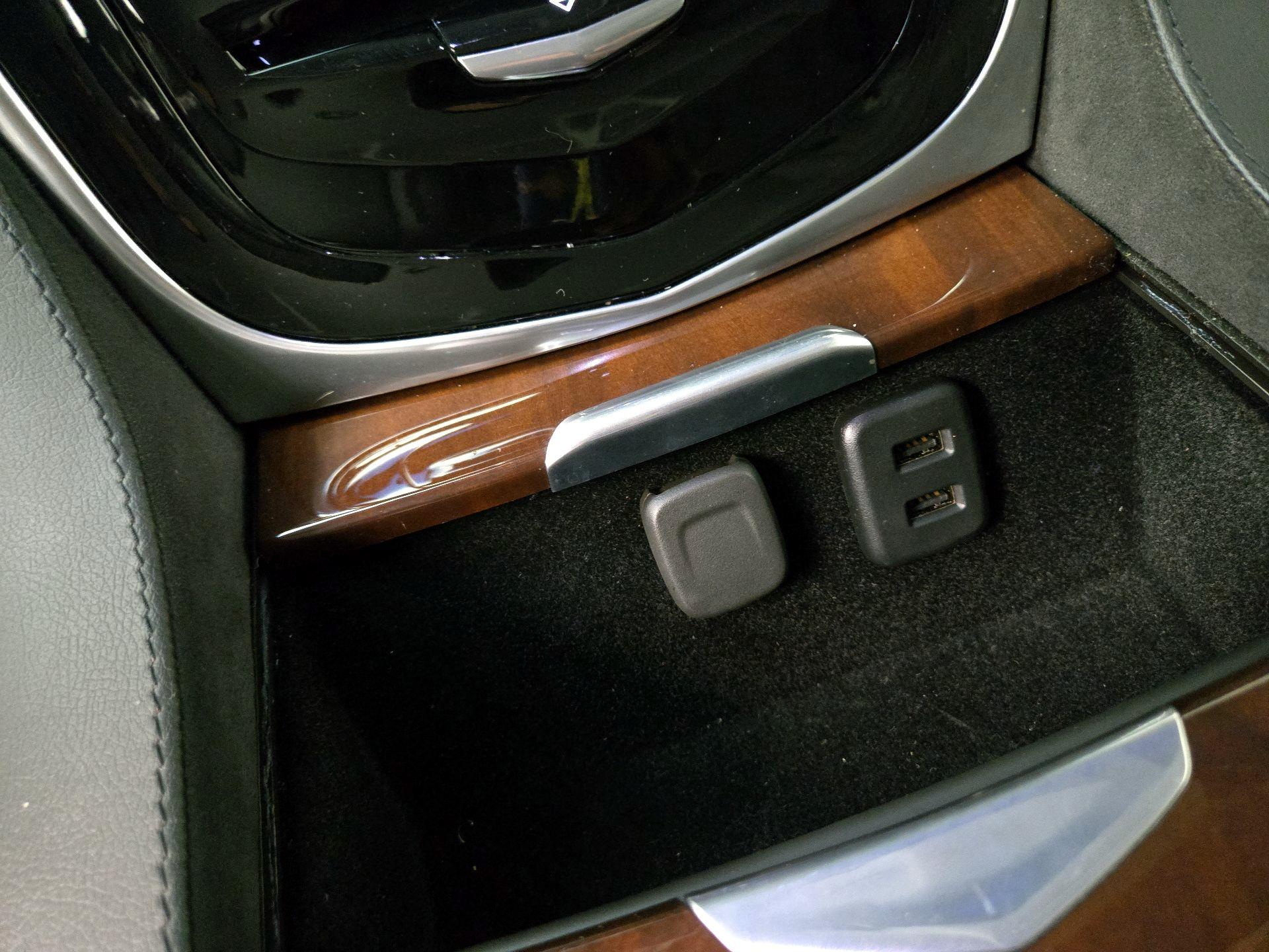 Thumbnail: 2019 Cadillac Escalade - 18