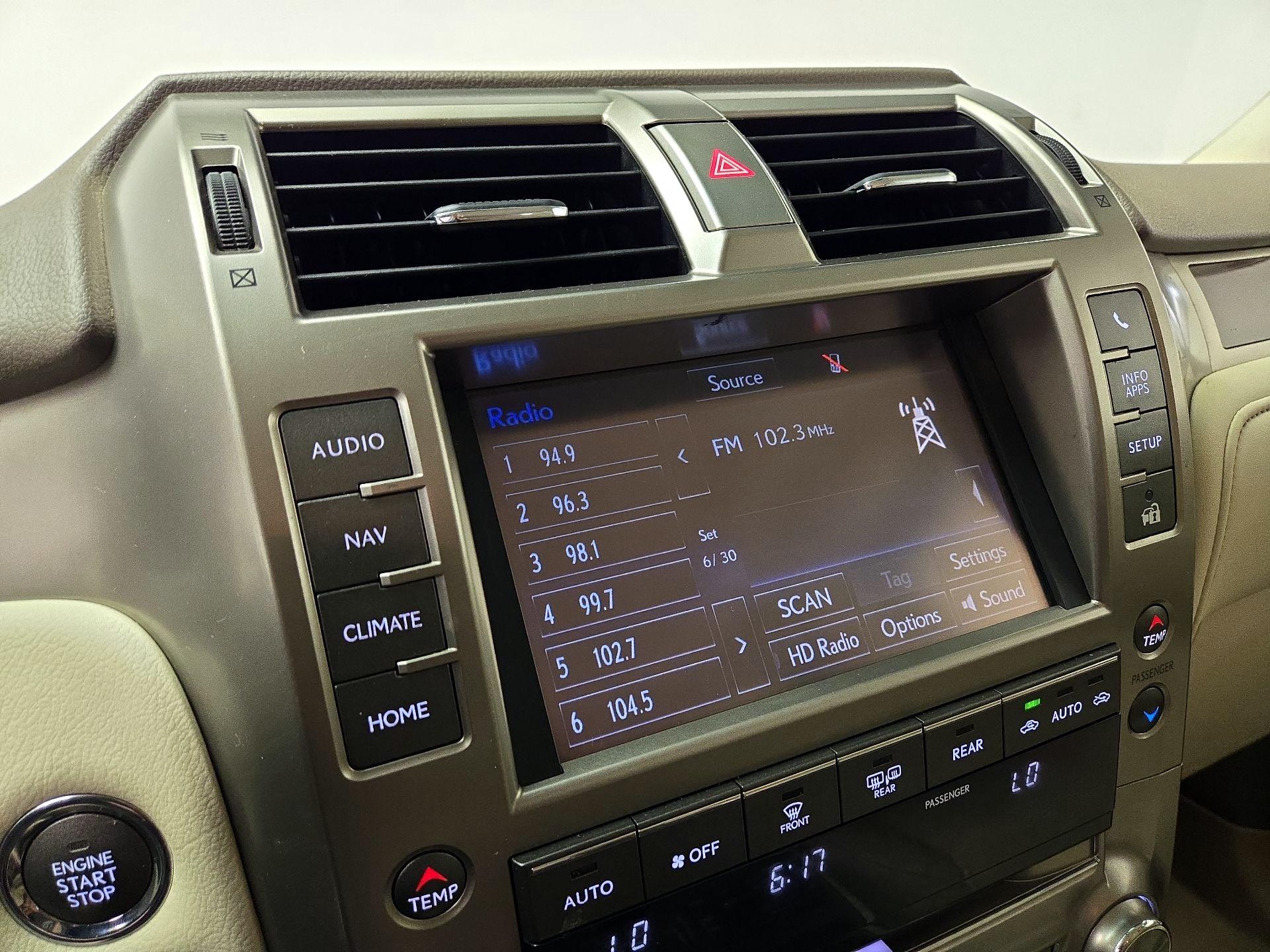 Thumbnail: 2015 Lexus GX - 16