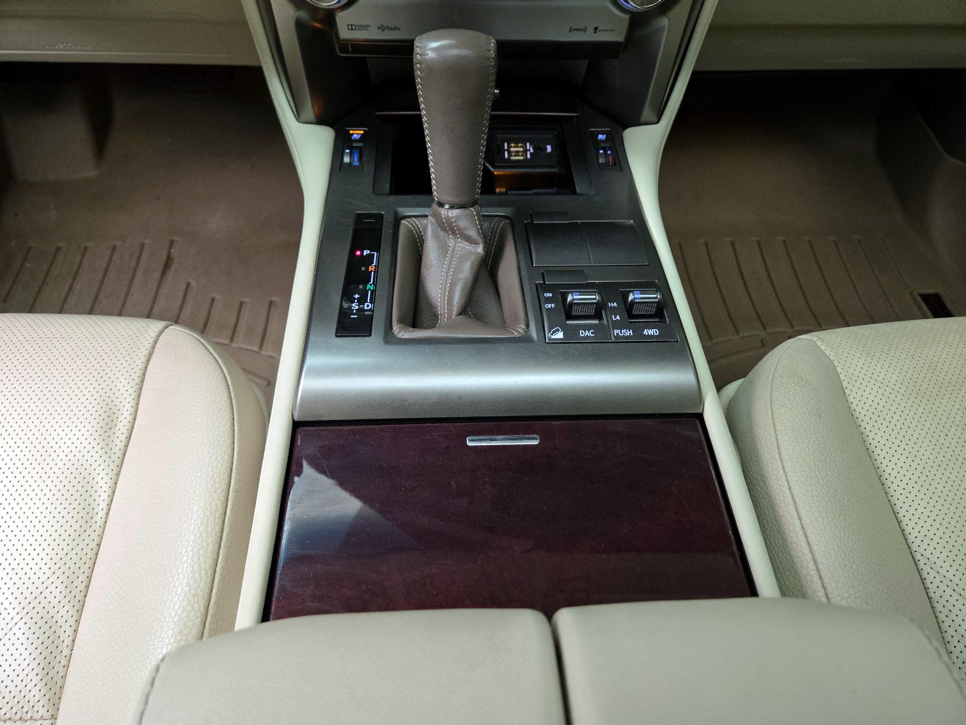 Thumbnail: 2015 Lexus GX - 18