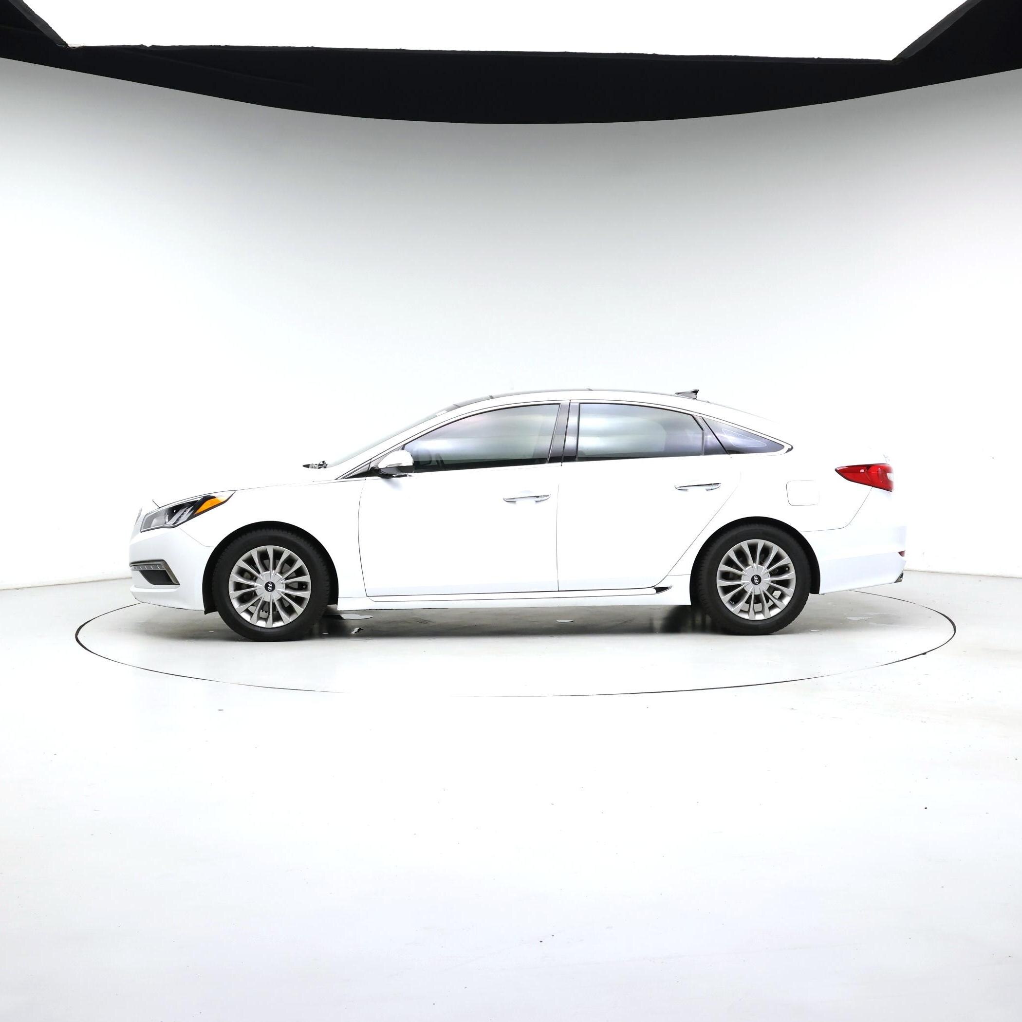 Thumbnail: 2015 Hyundai Sonata - 3