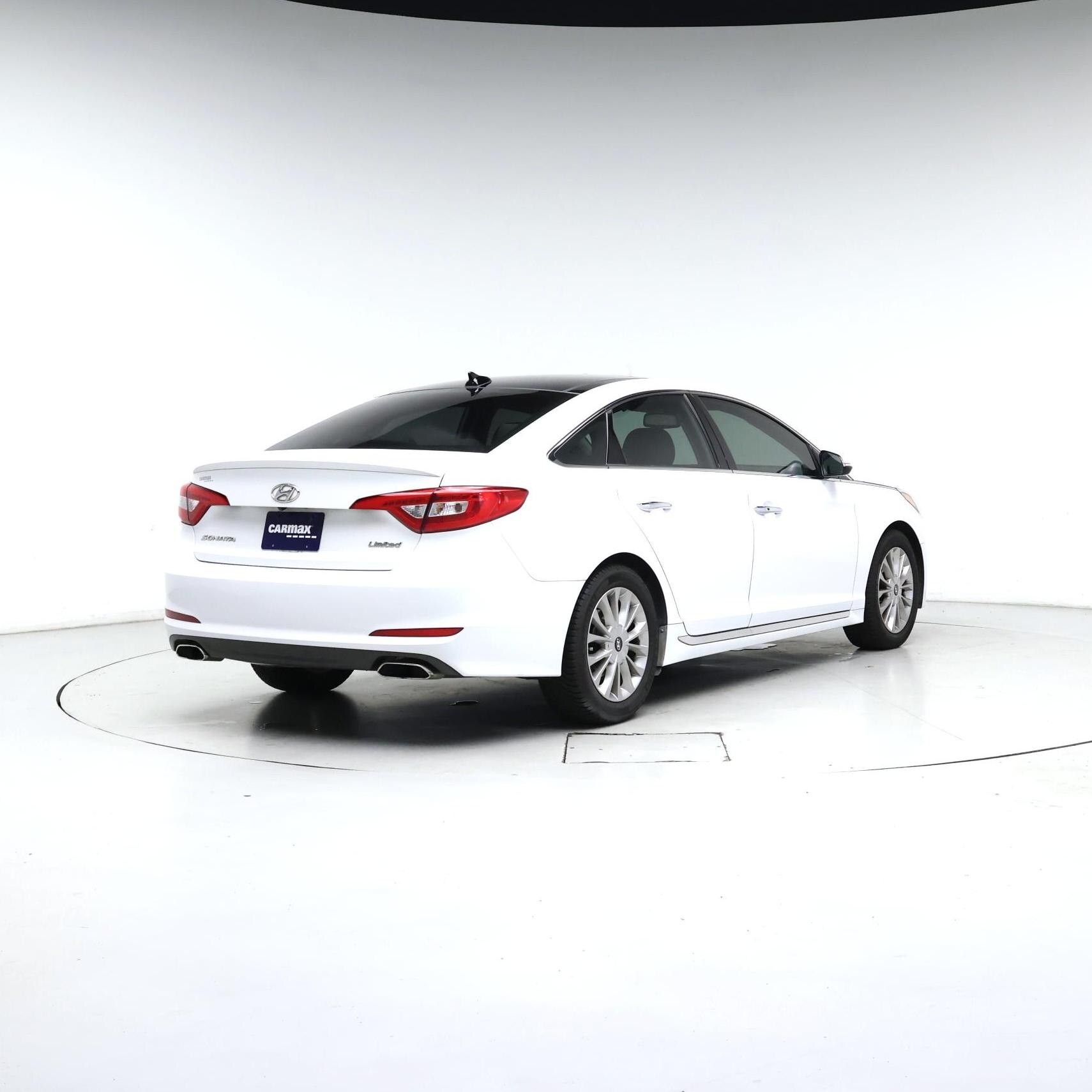 Thumbnail: 2015 Hyundai Sonata - 8