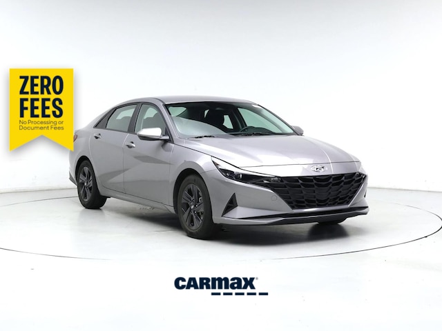 Silver 2023 Hyundai Elantra Hybrid Sedan Front-Wheel Drive Automatic
