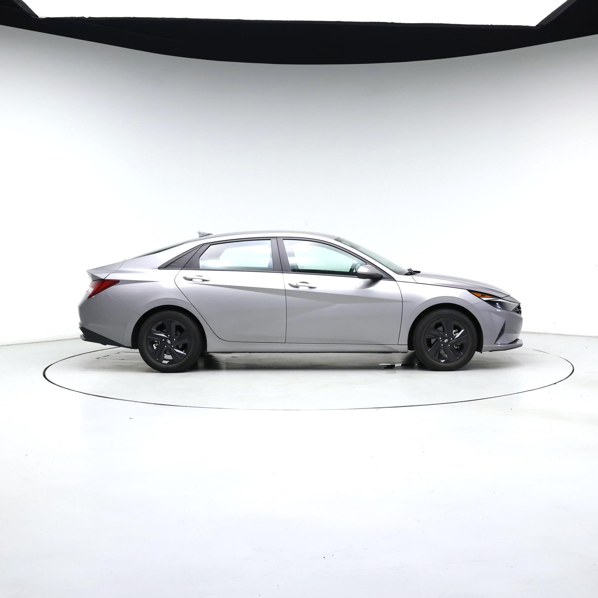 Thumbnail: 2023 Hyundai Elantra - 7