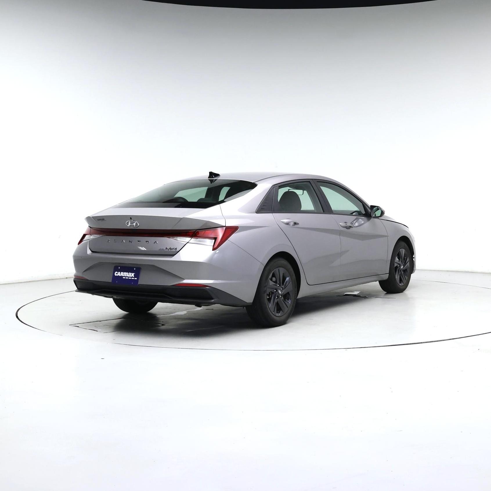 Thumbnail: 2023 Hyundai Elantra - 8