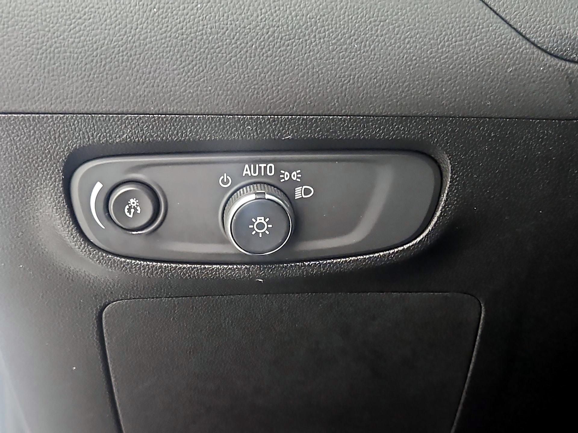 Thumbnail: 2025 Buick Encore GX - 13