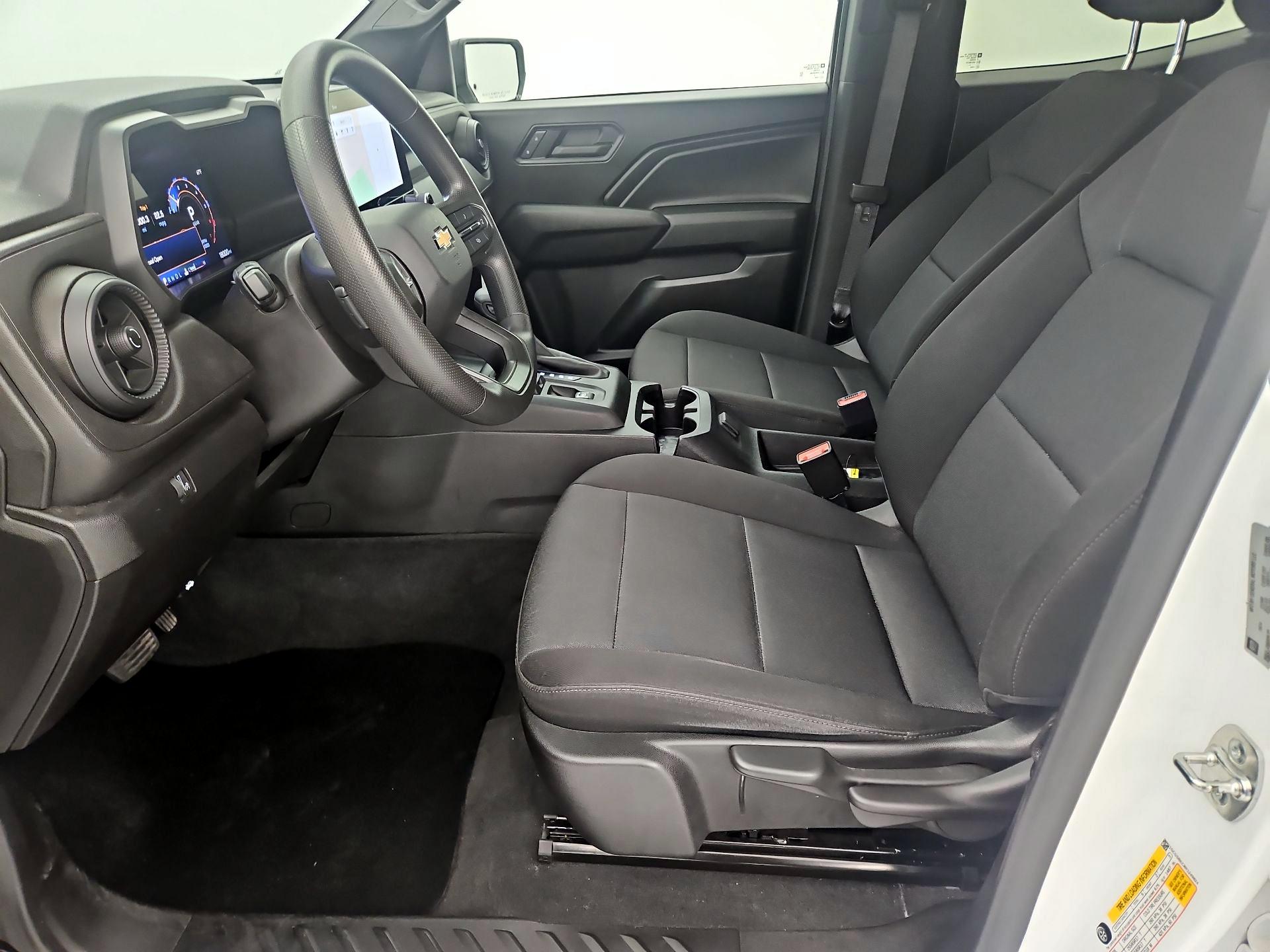 Thumbnail: 2024 Chevrolet Colorado - 11
