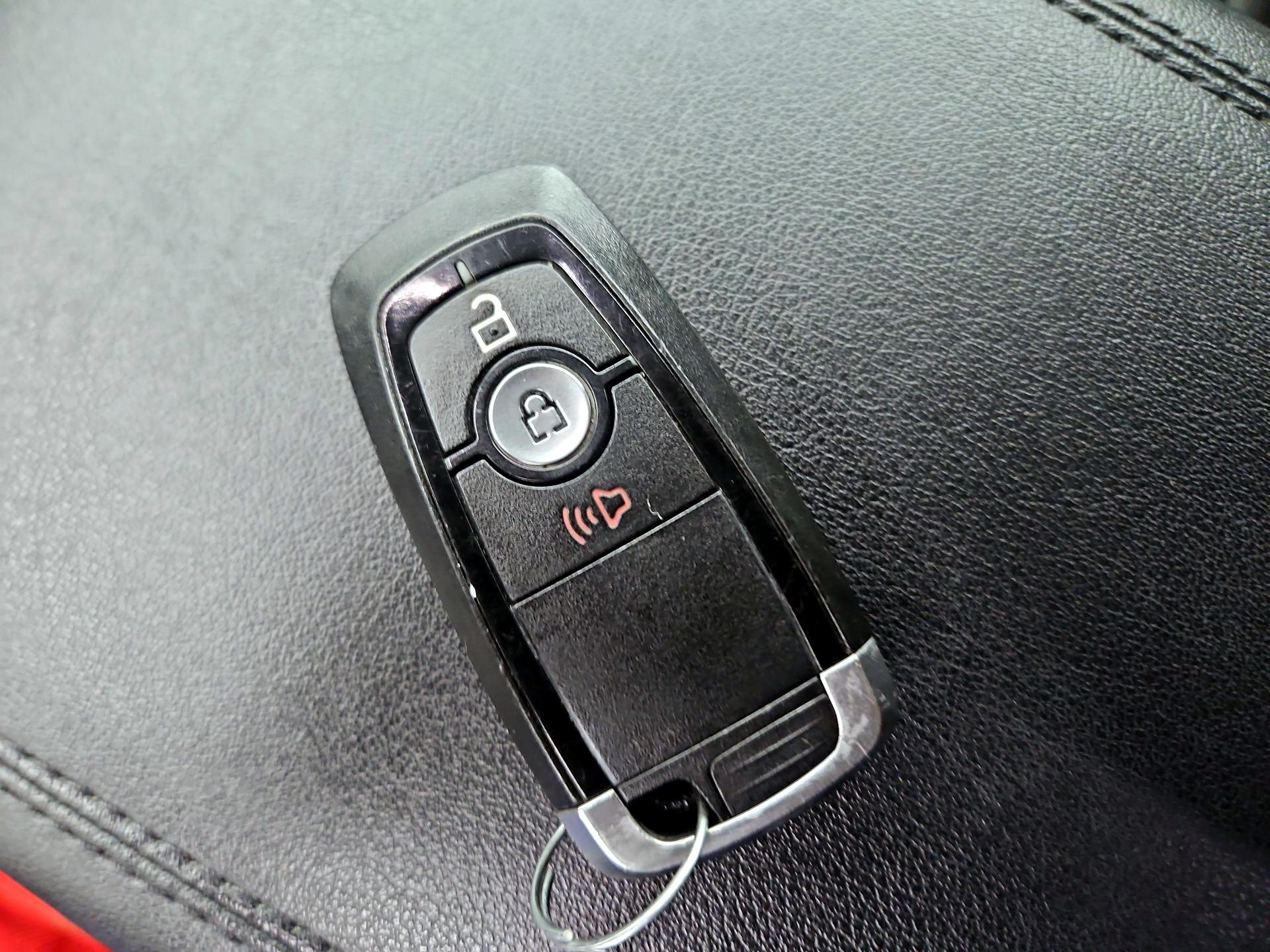 Thumbnail: 2021 Ford Edge - 20