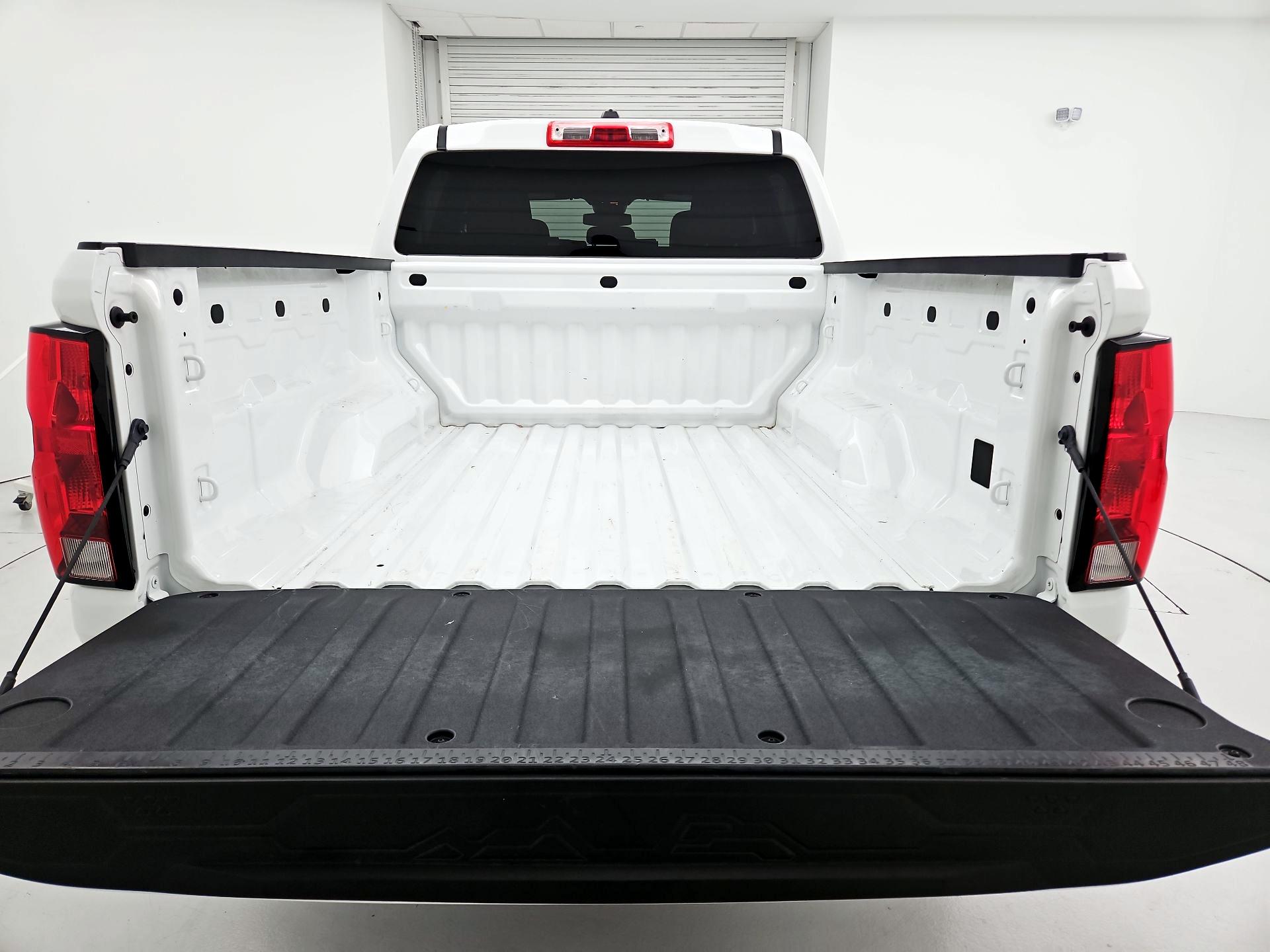 Thumbnail: 2024 Chevrolet Colorado - 20