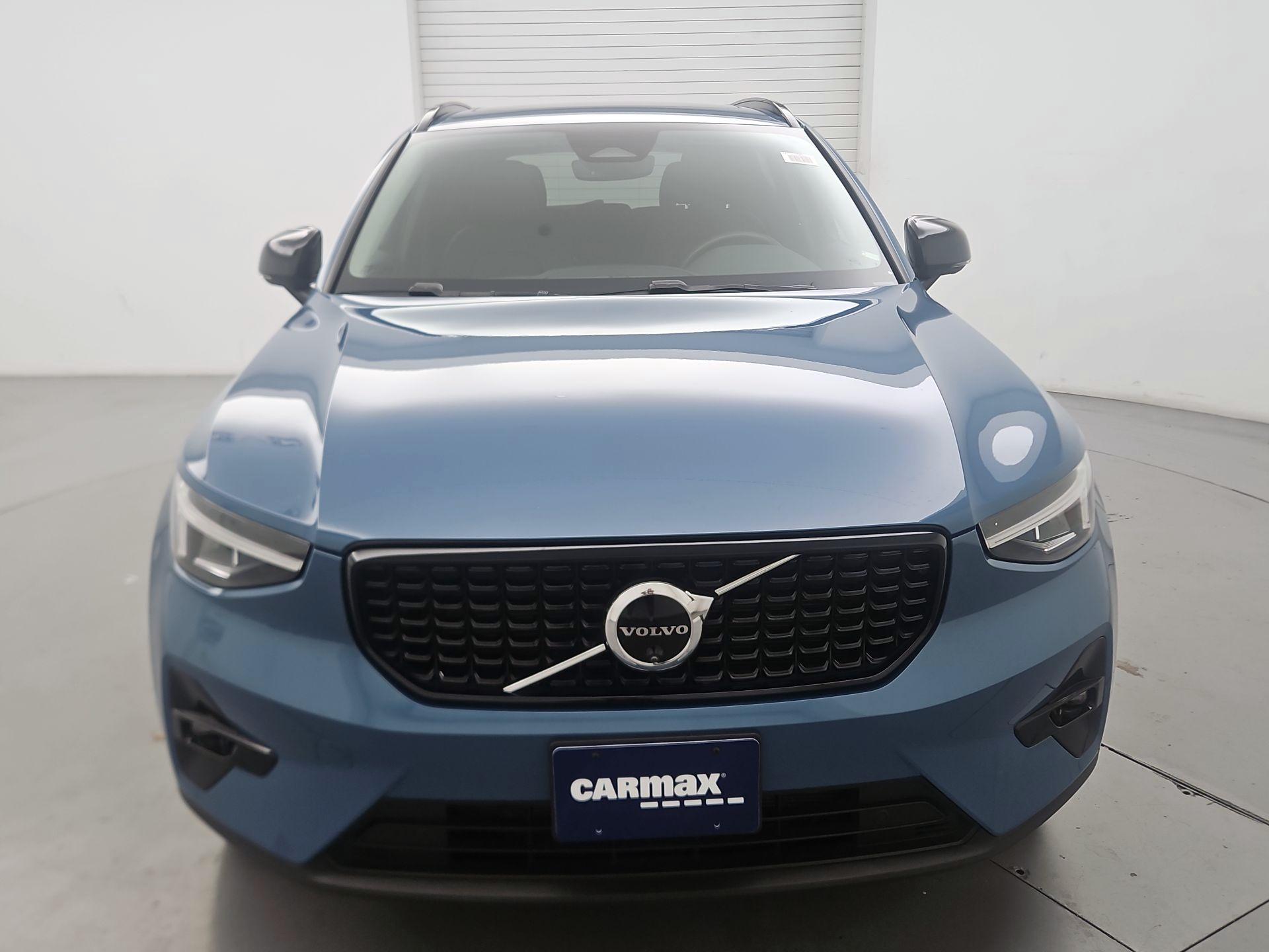 Thumbnail: 2024 Volvo XC40 - 2