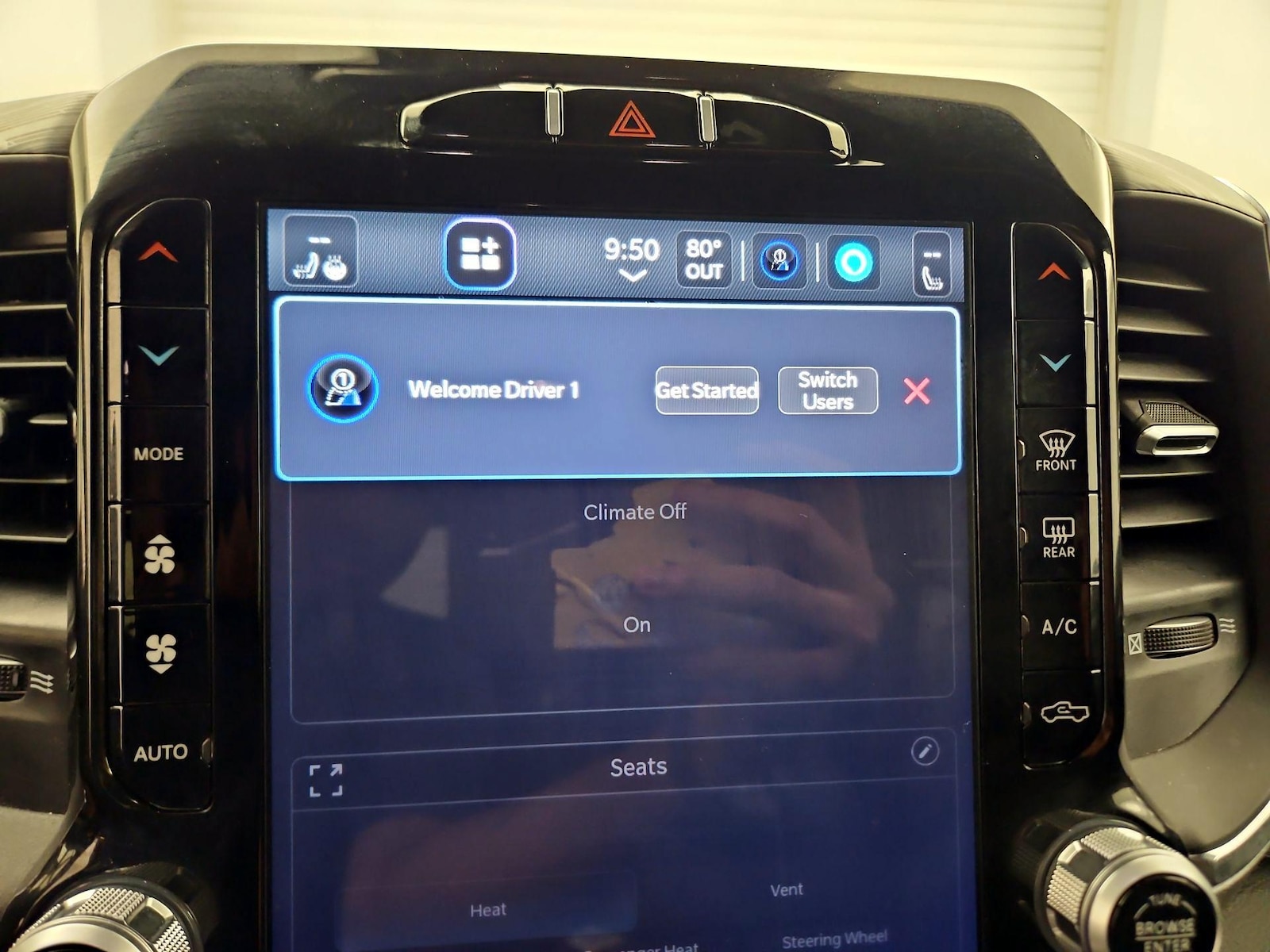 2024 RAM Ram 1500 Pickup Laramie - Photo 17