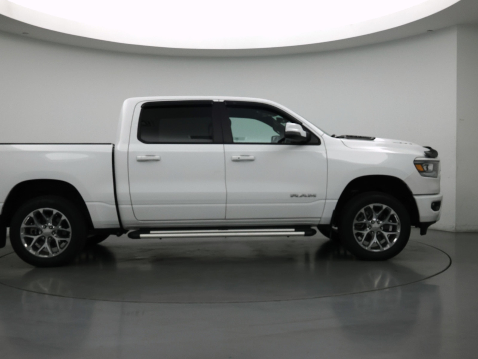 2024 RAM Ram 1500 Pickup Laramie - Photo 8