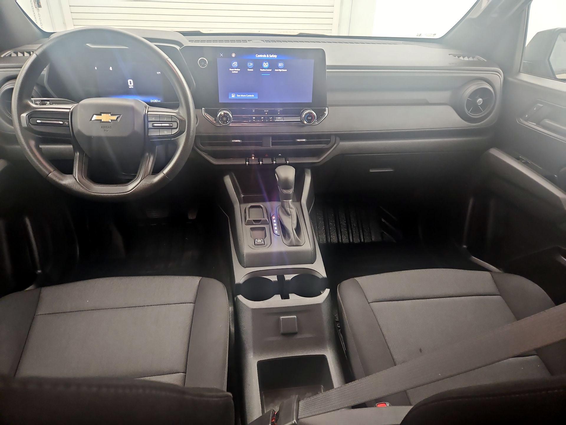 Thumbnail: 2023 Chevrolet Colorado - 9