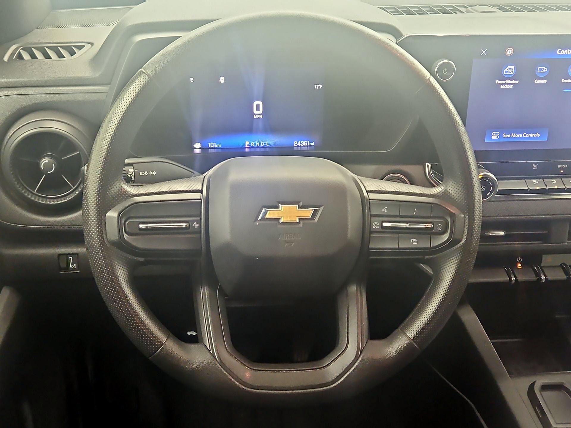 Thumbnail: 2023 Chevrolet Colorado - 10