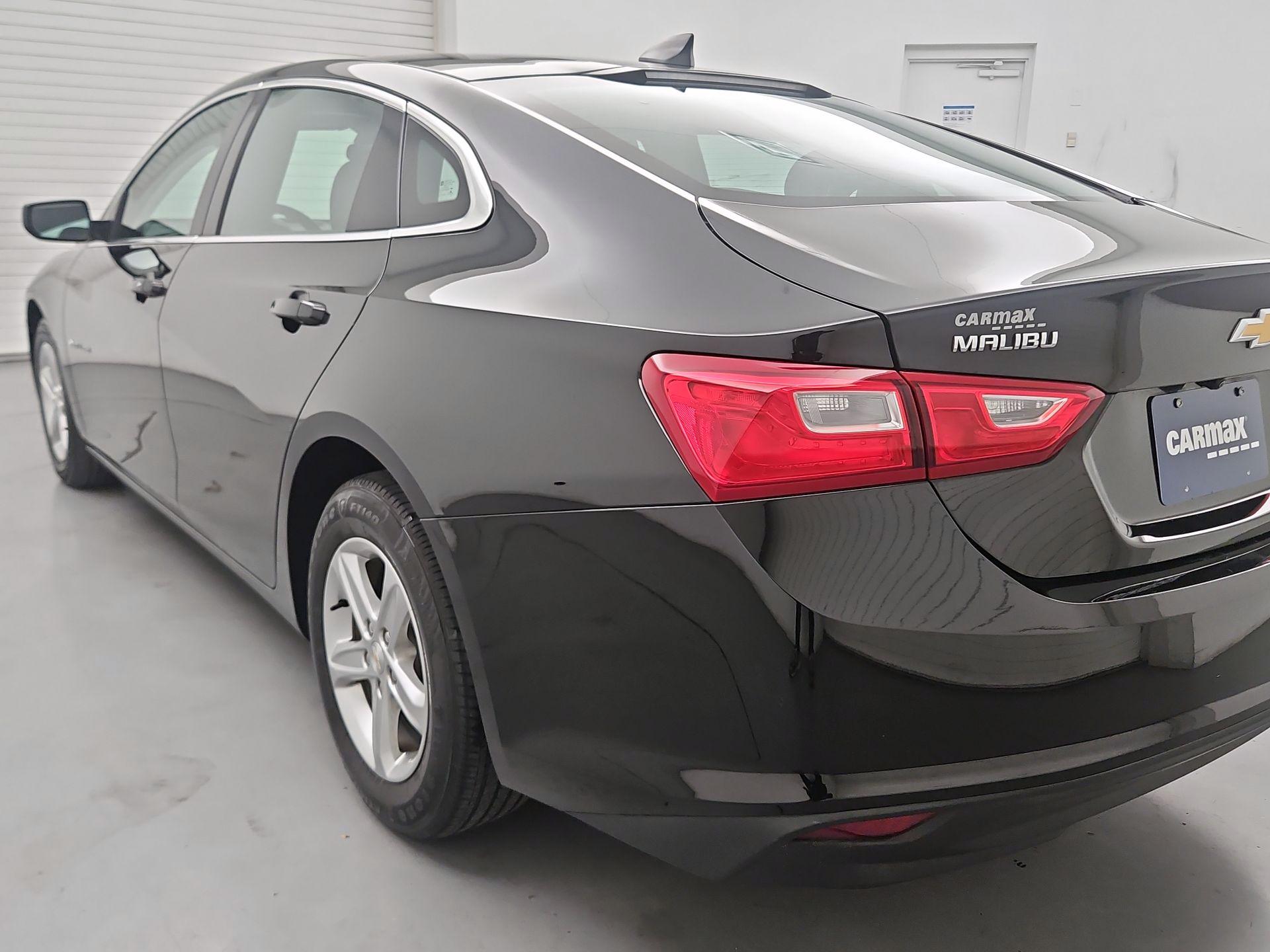 Thumbnail: 2023 Chevrolet Malibu - 7