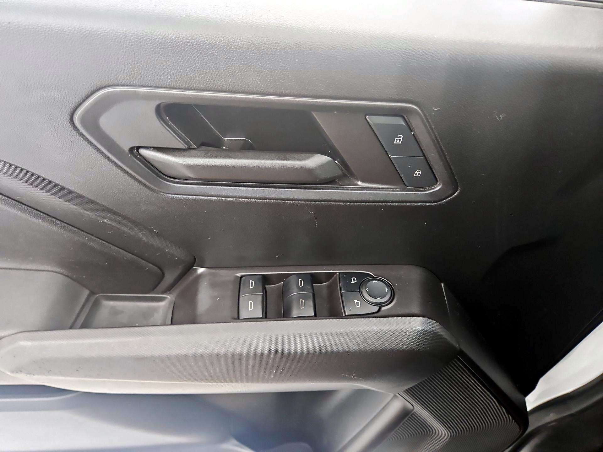 Thumbnail: 2024 Chevrolet Colorado - 10