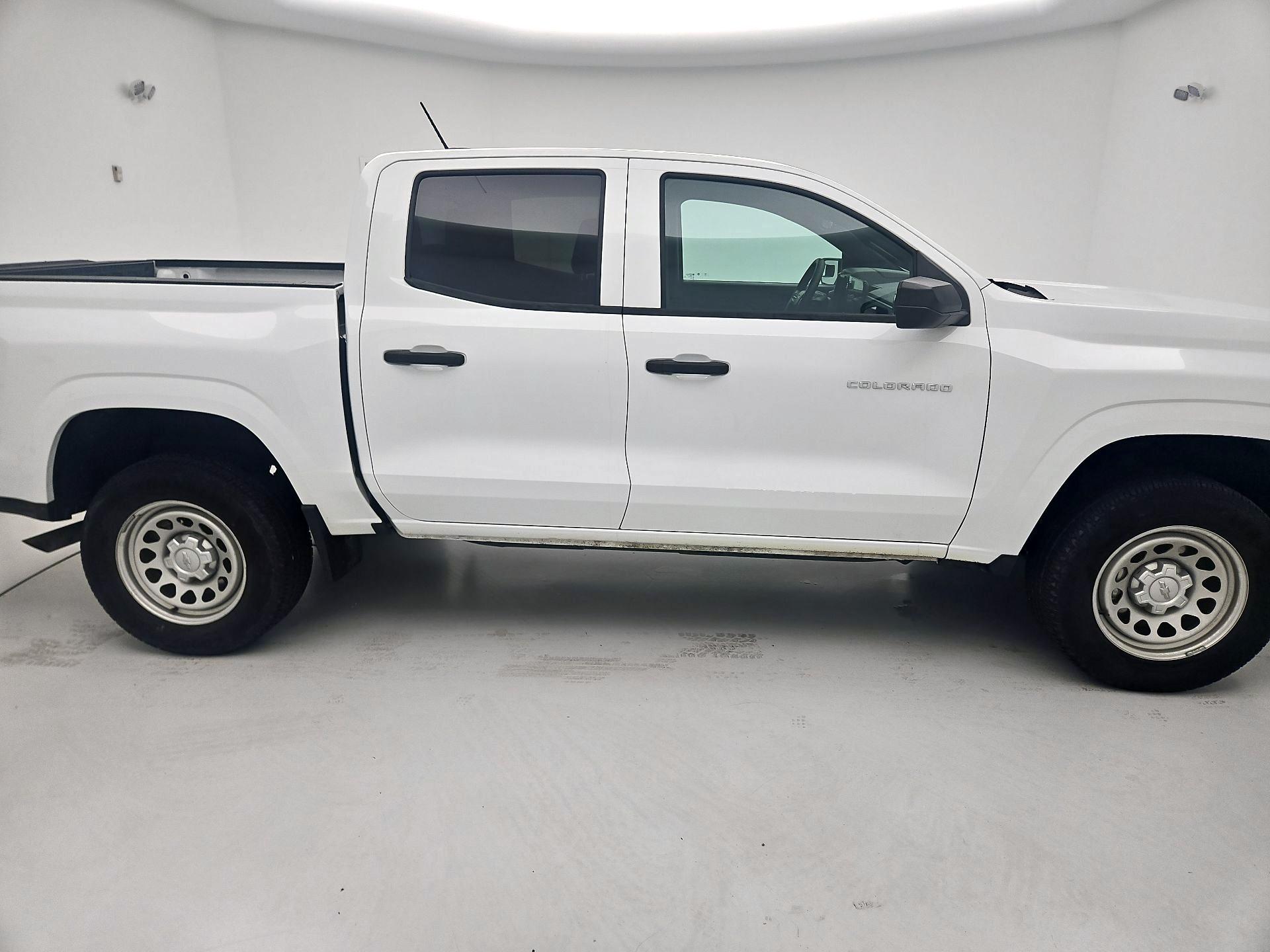 Thumbnail: 2024 Chevrolet Colorado - 4