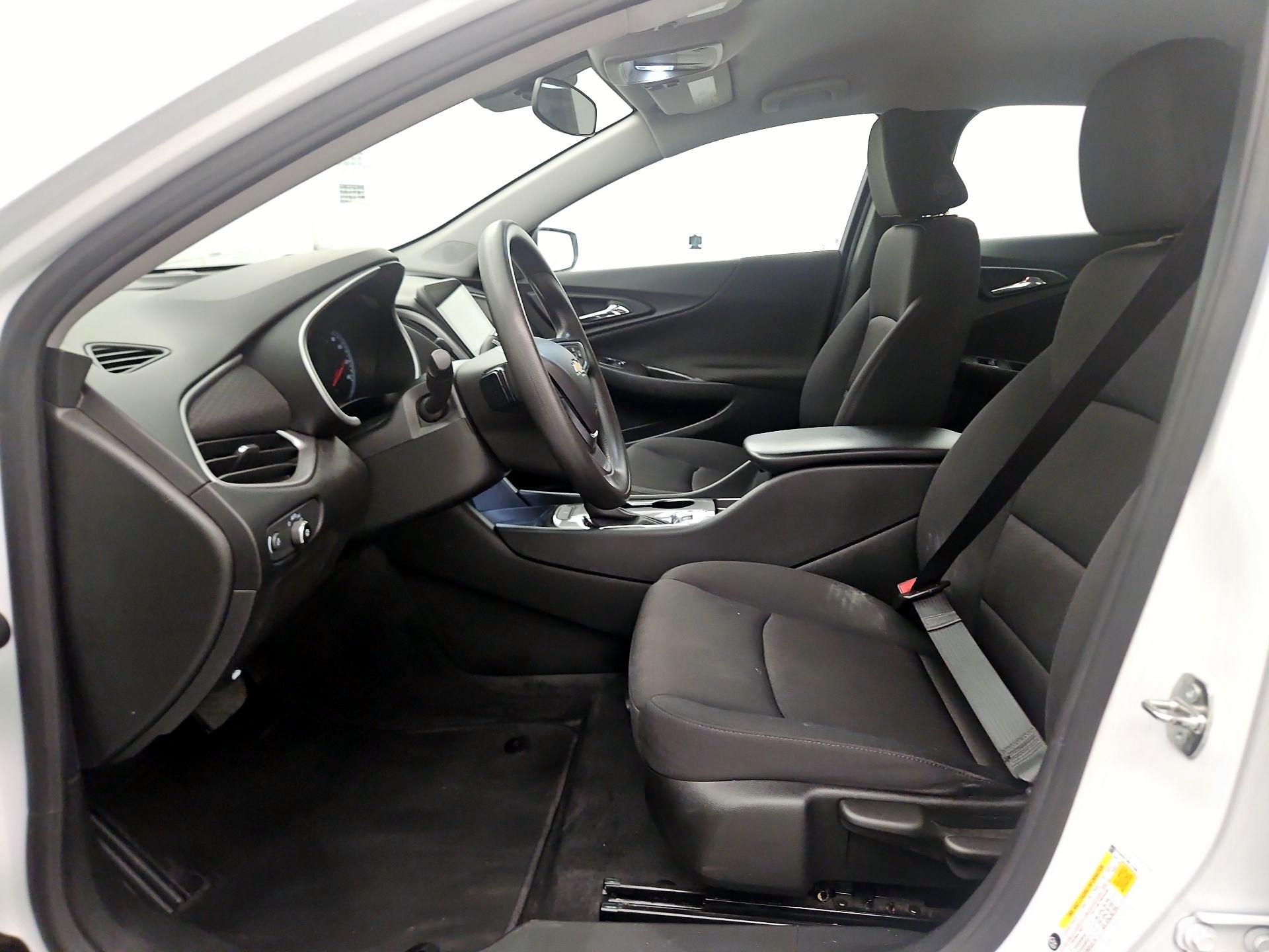 Thumbnail: 2023 Chevrolet Malibu - 9