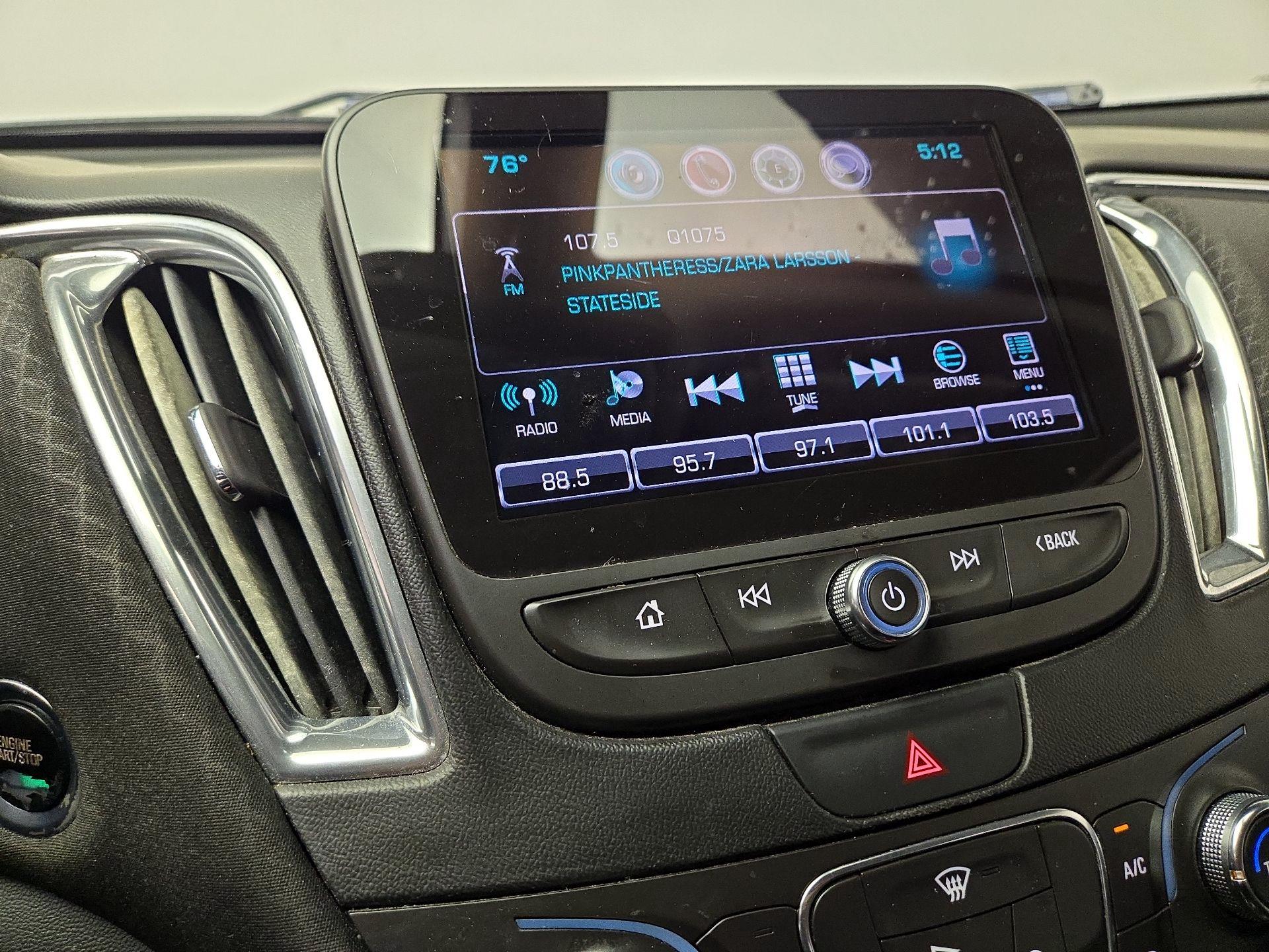 Thumbnail: 2016 Chevrolet Malibu - 15