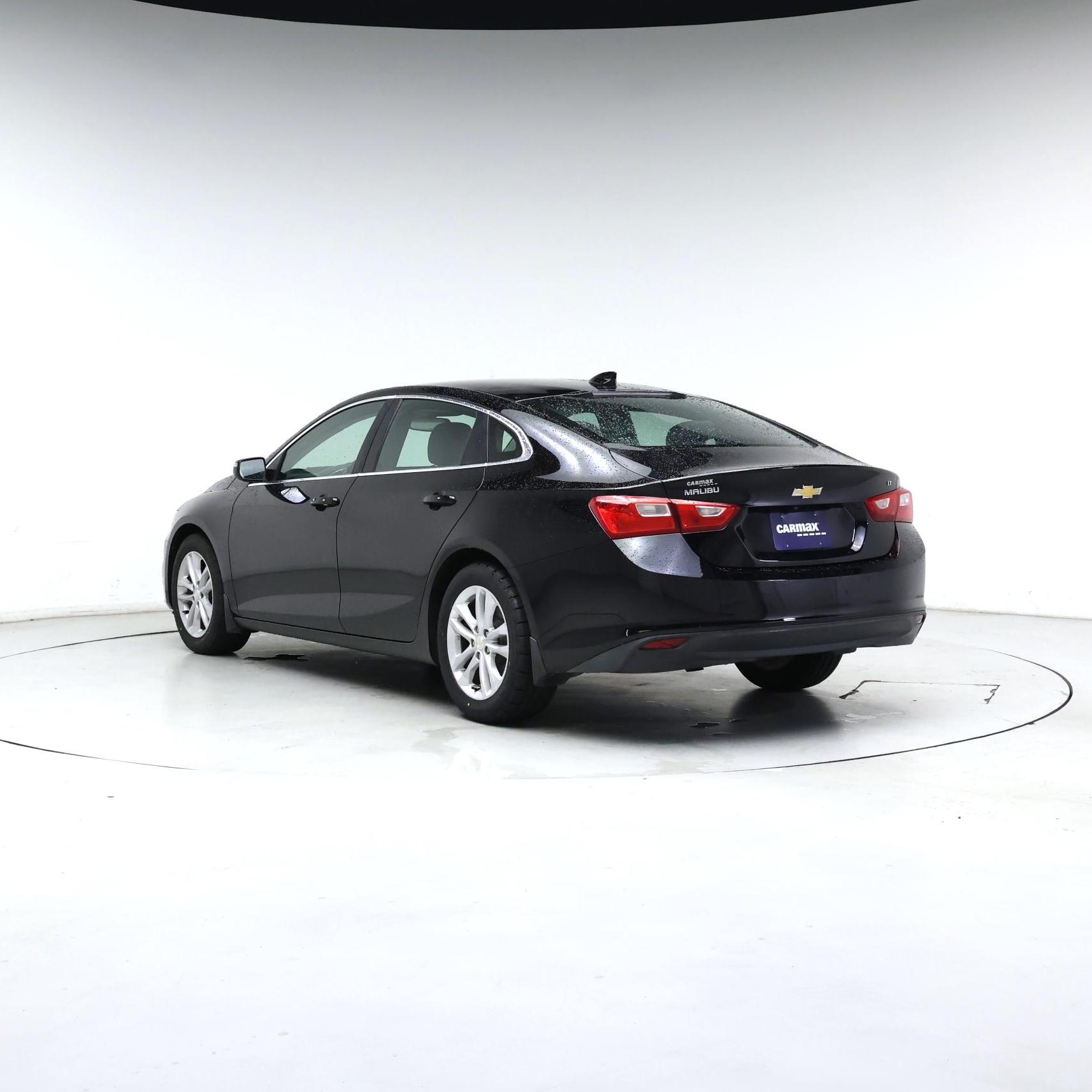 Thumbnail: 2016 Chevrolet Malibu - 2